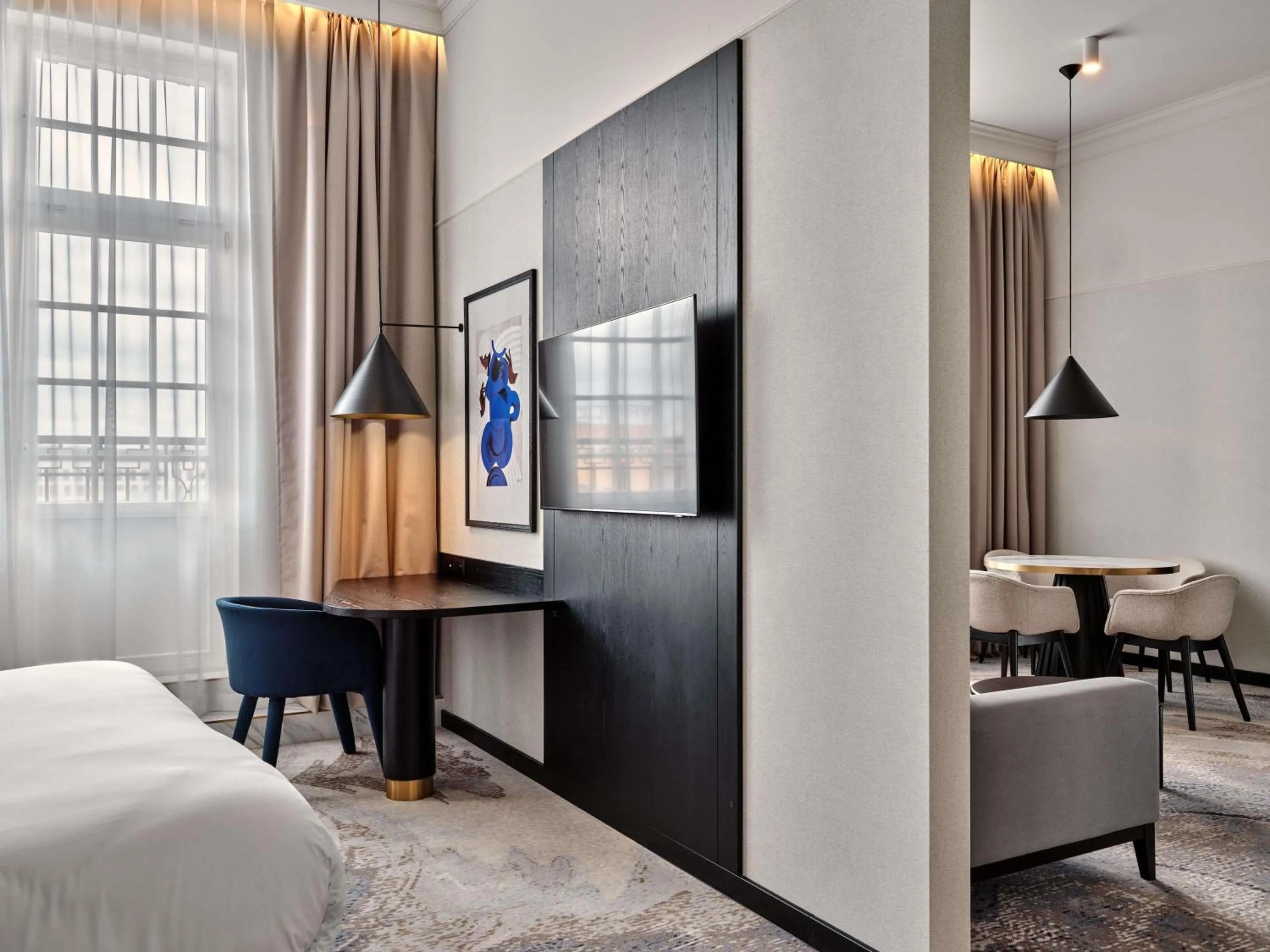 Bedroom, Bed in Mövenpick Grand Hotel Wroclaw