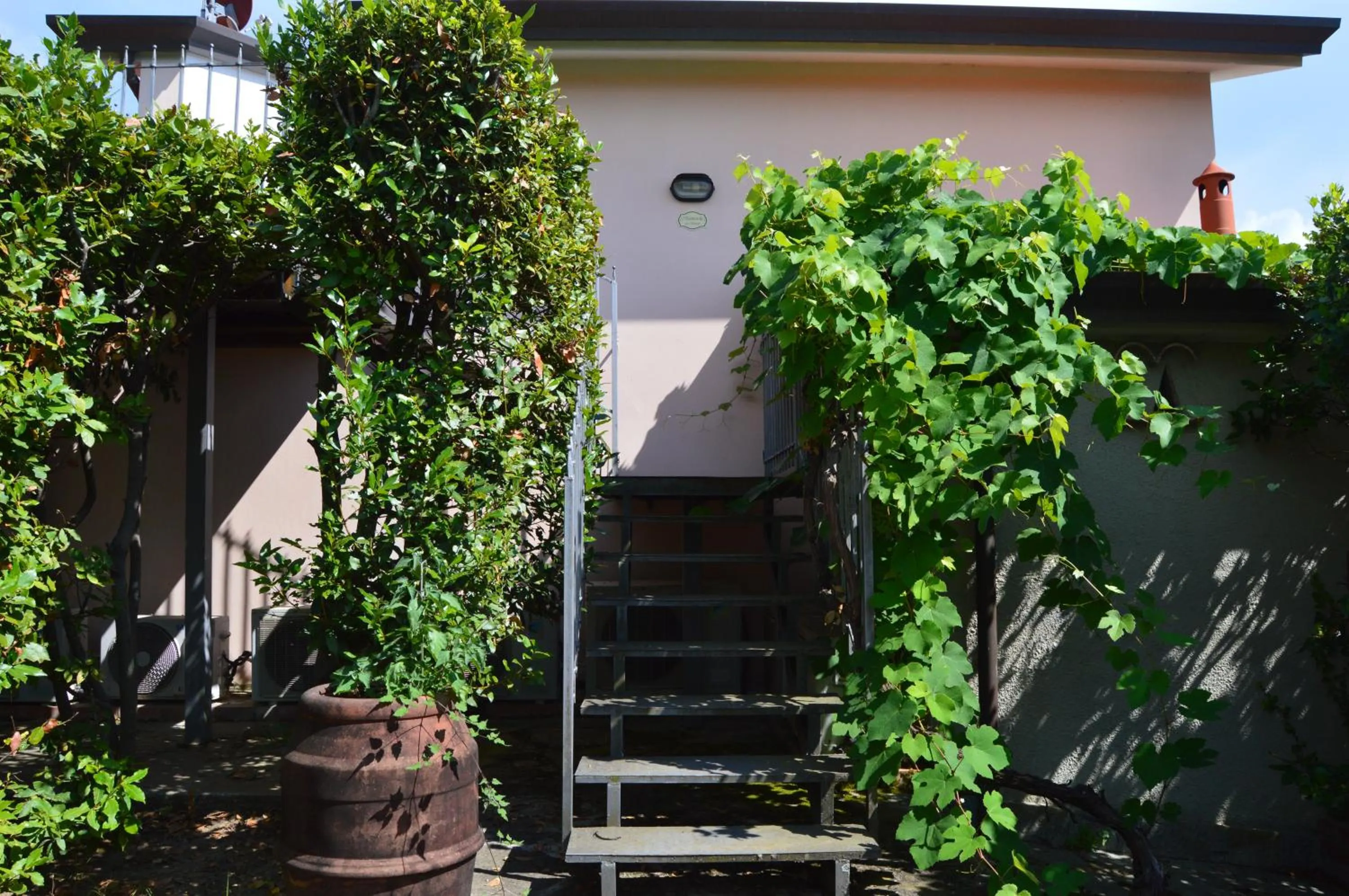 Garden view in Casa Sarticola