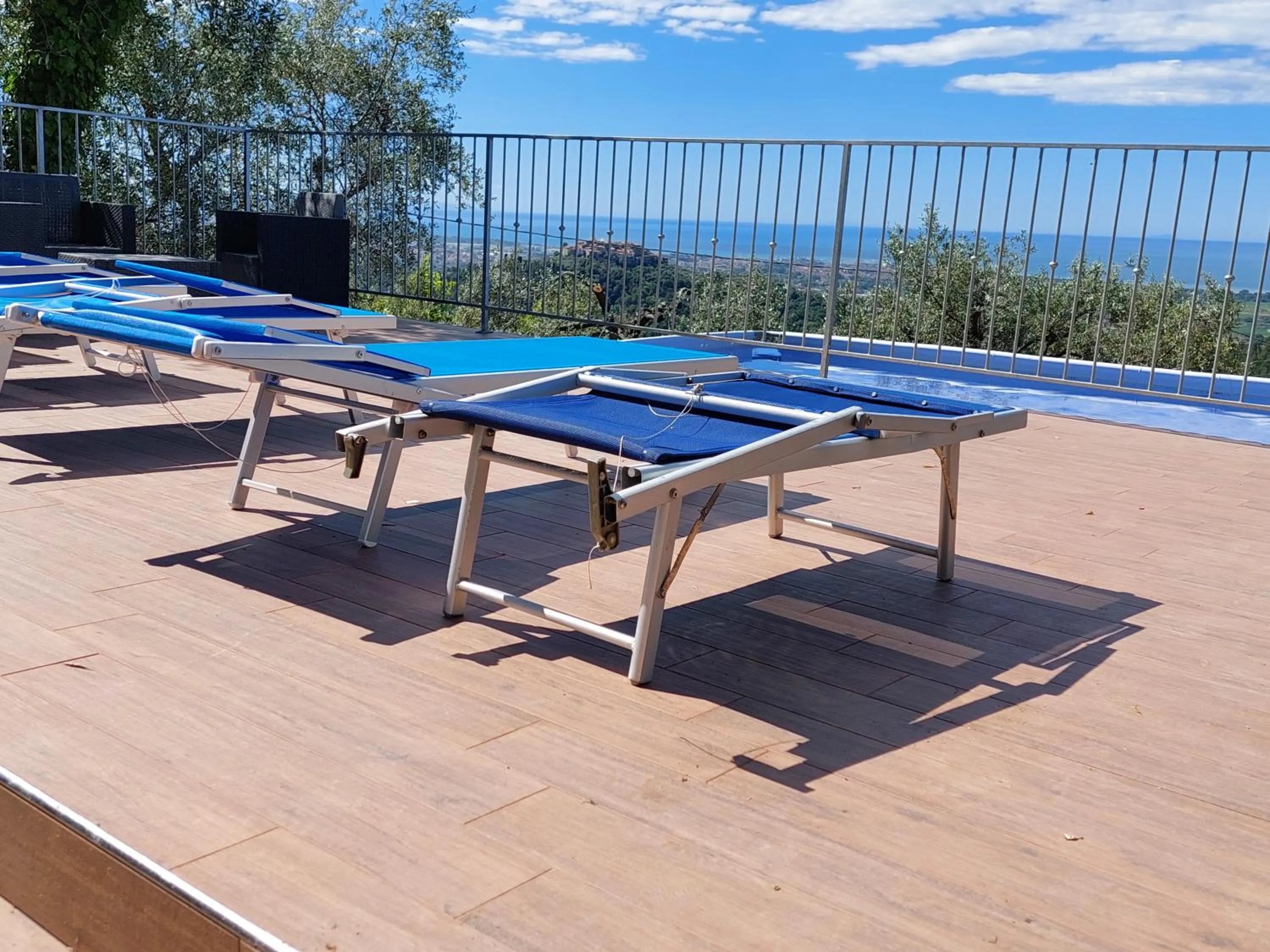 Swimming pool in Casa Sarticola