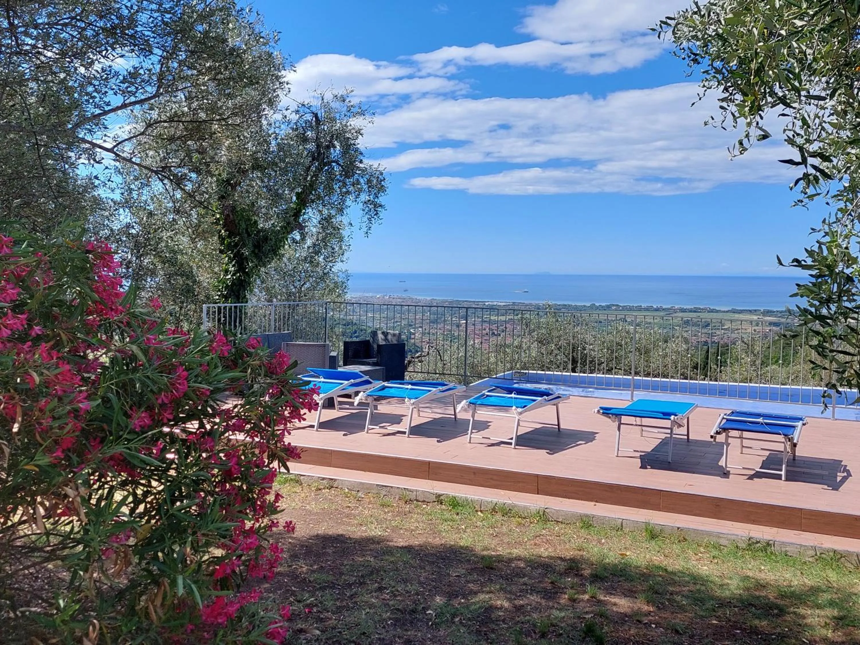Pool view in Casa Sarticola