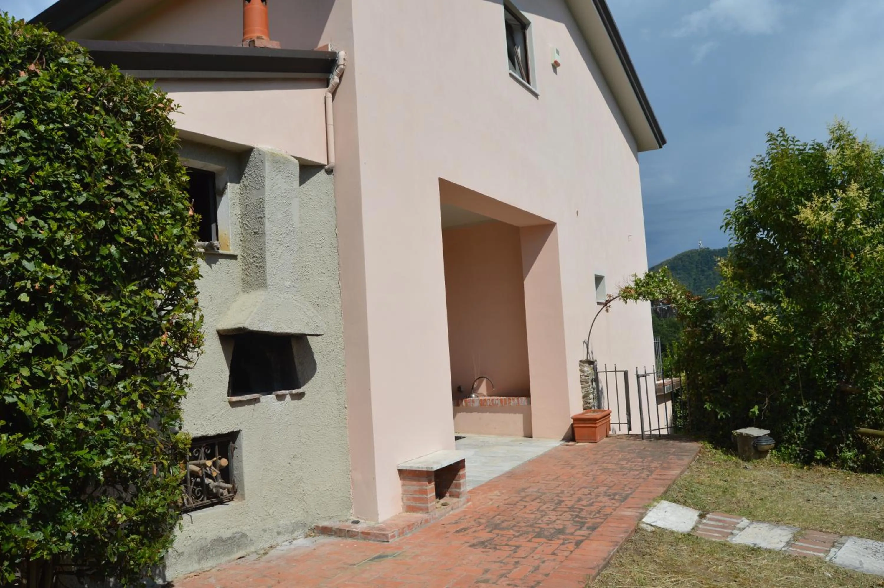 BBQ facilities in Casa Sarticola