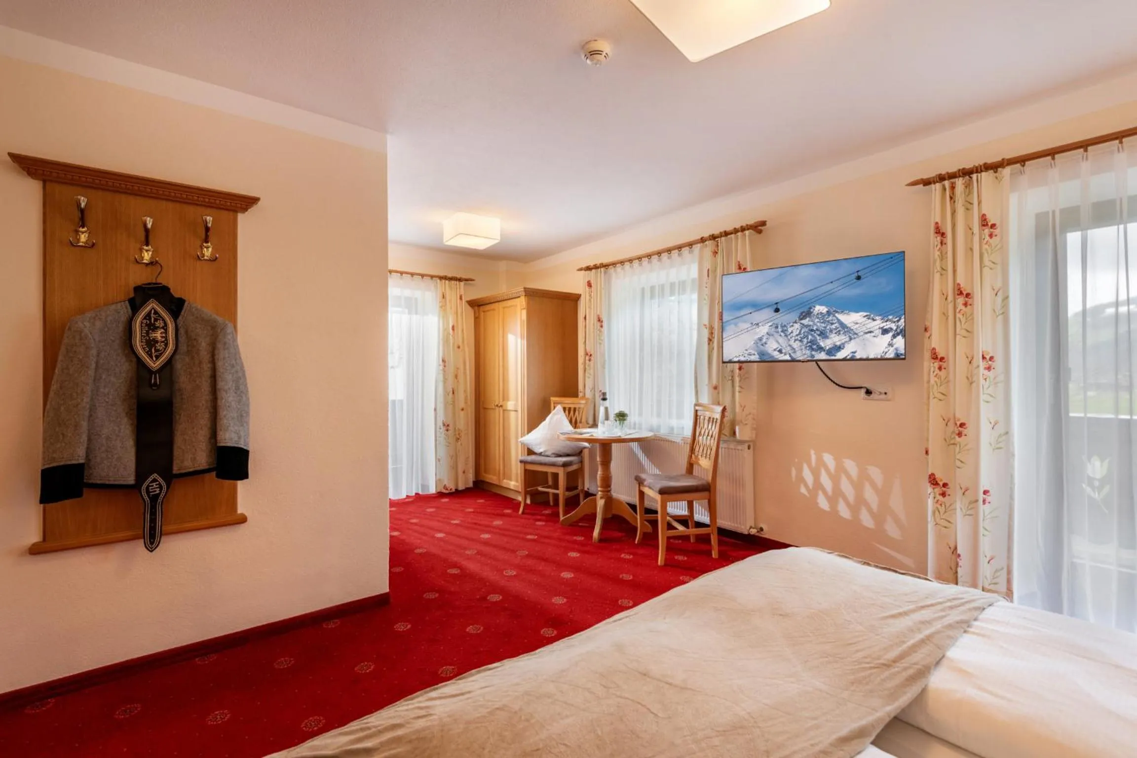 Bed in Hotel Garni Birkenhof