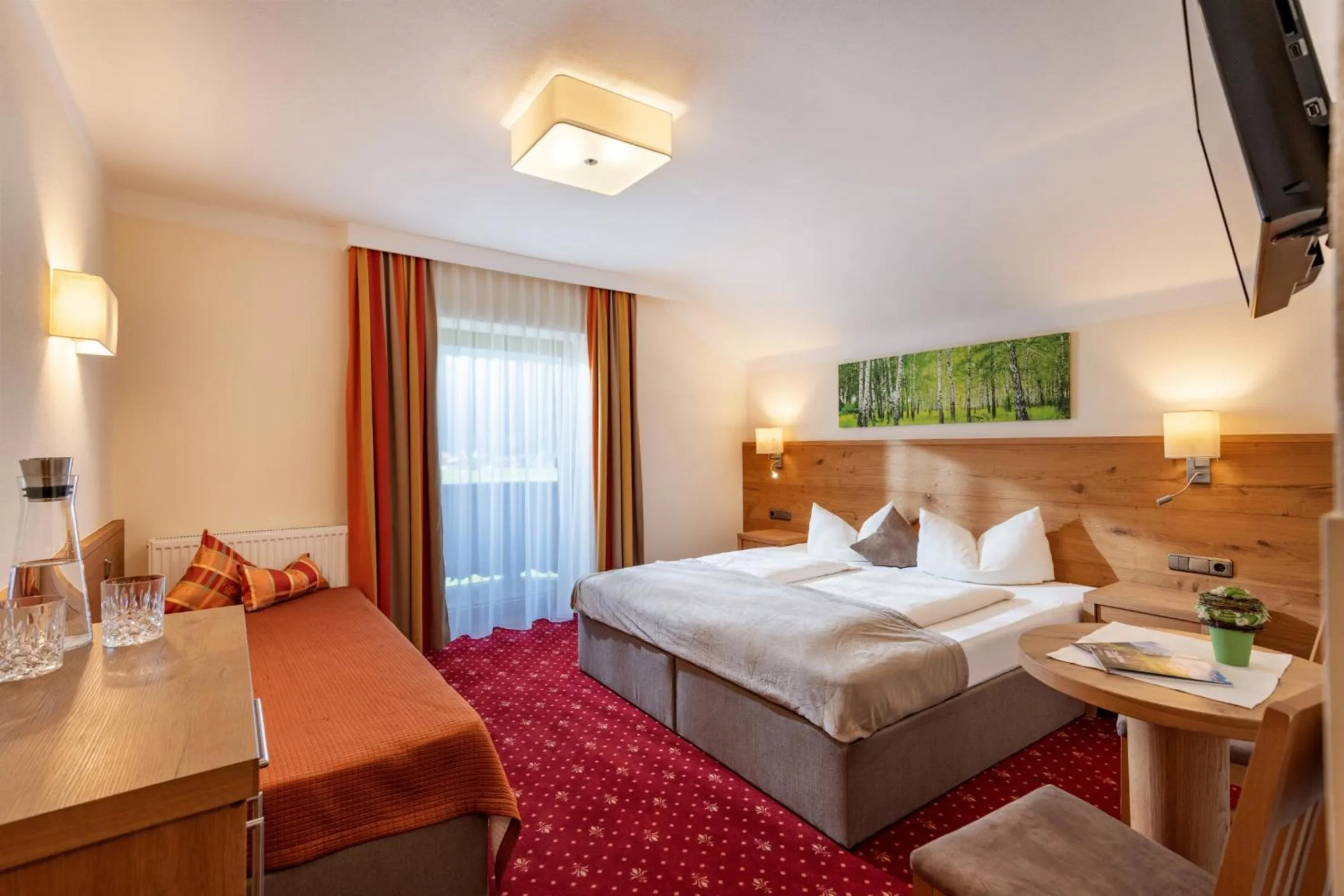 Bed in Hotel Garni Birkenhof