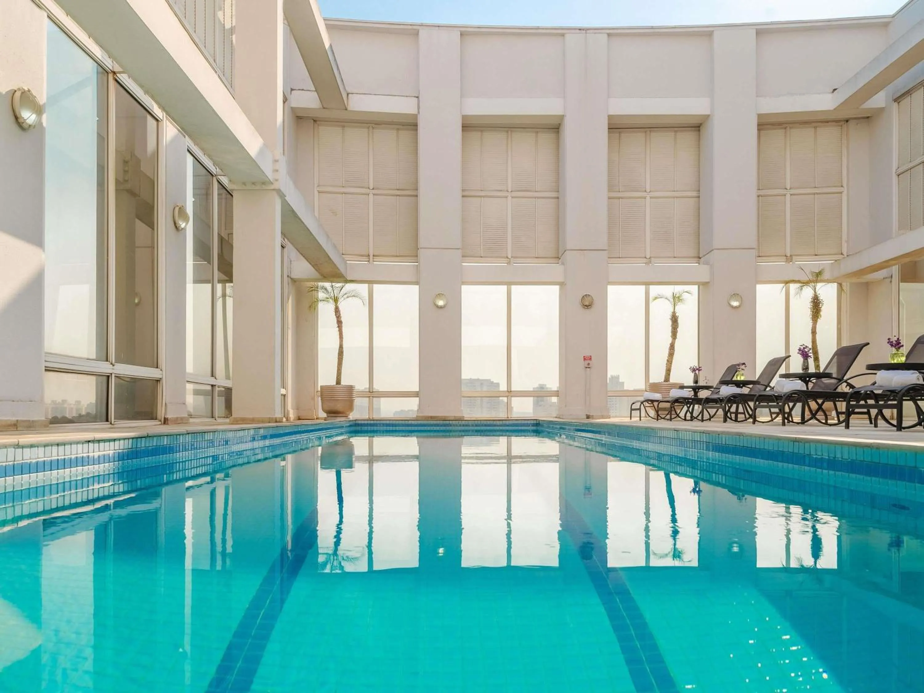 Pool view in Mercure Guarulhos Aeroporto