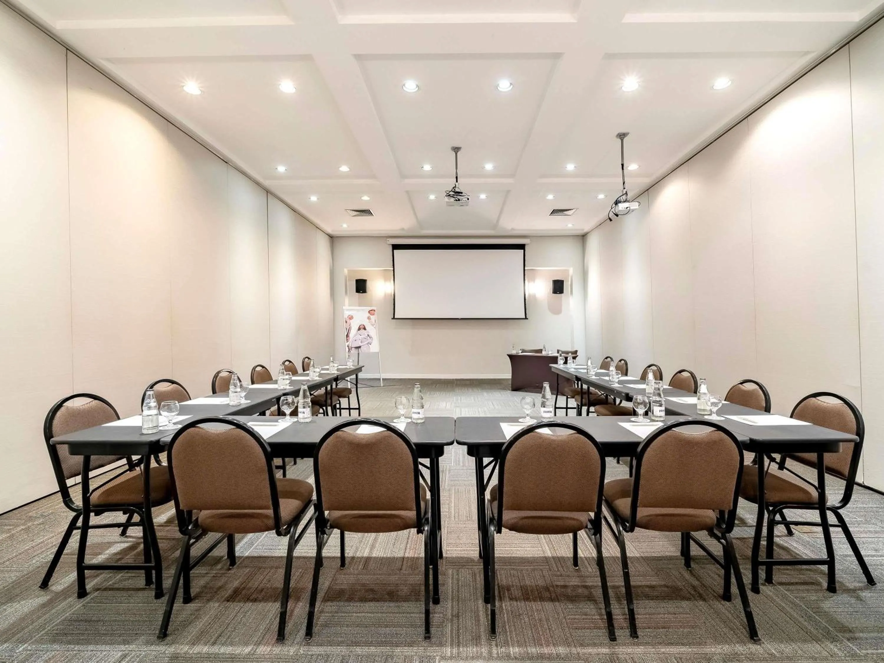 Meeting/conference room in Mercure Guarulhos Aeroporto