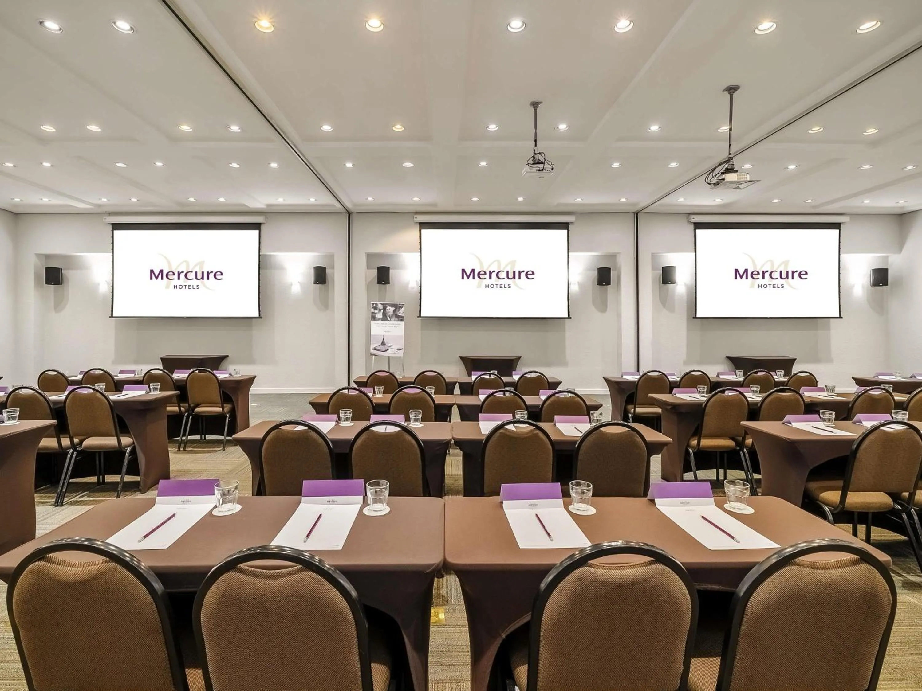 Meeting/conference room in Mercure Guarulhos Aeroporto