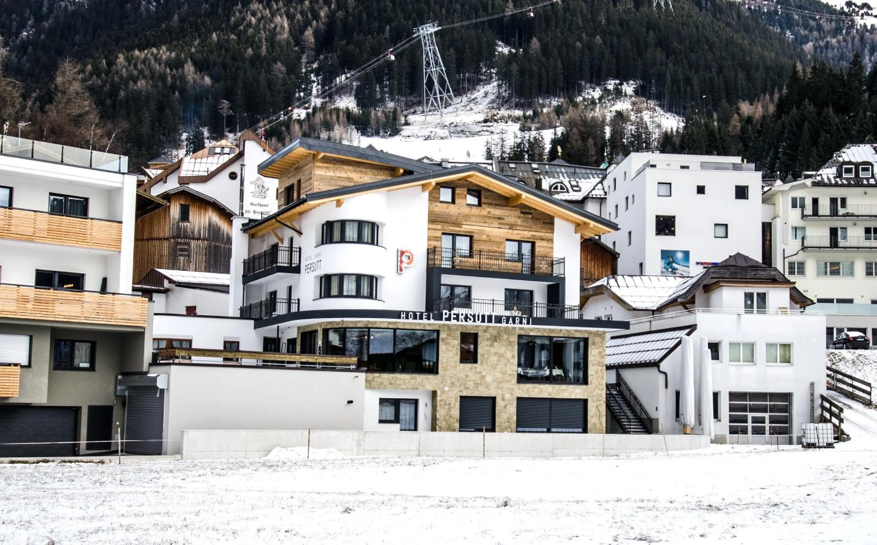Property building in Hotel Garni Persutt
