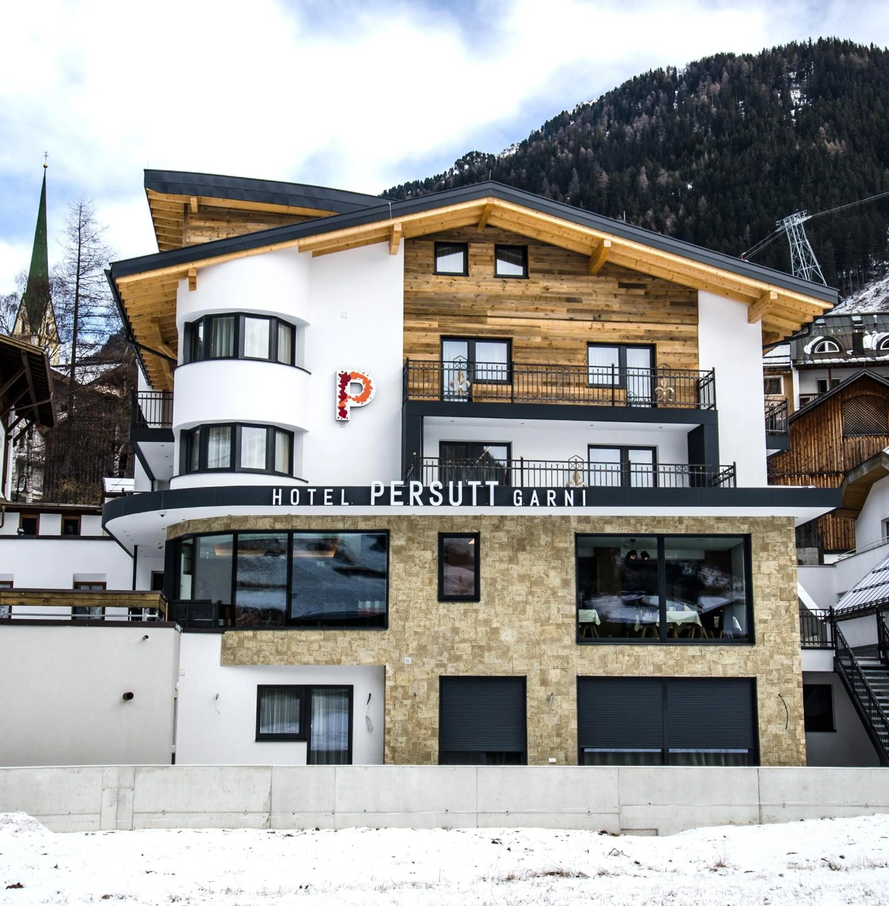 Property building in Hotel Garni Persutt