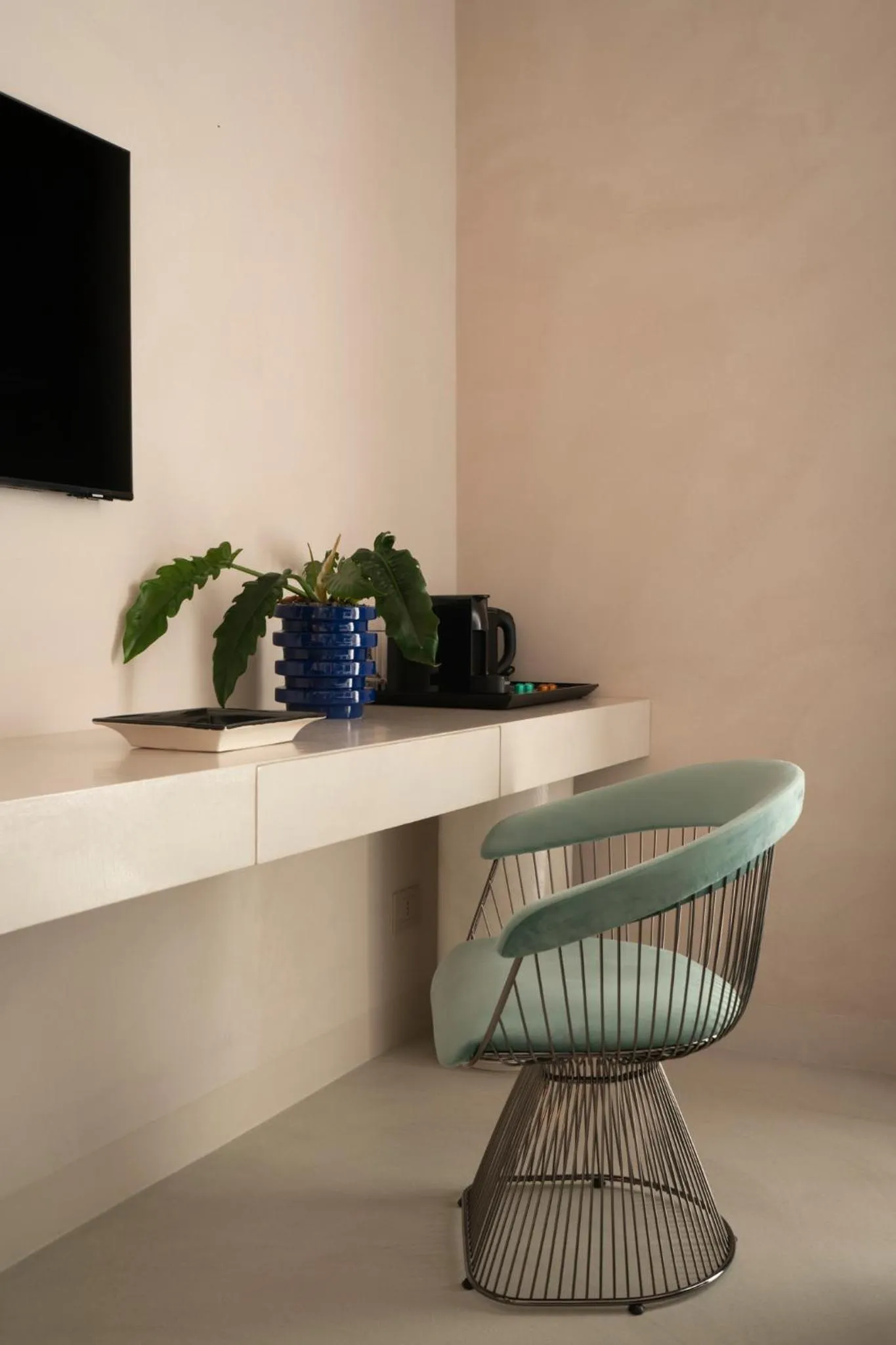 TV and multimedia in Demetra Luxury Suites