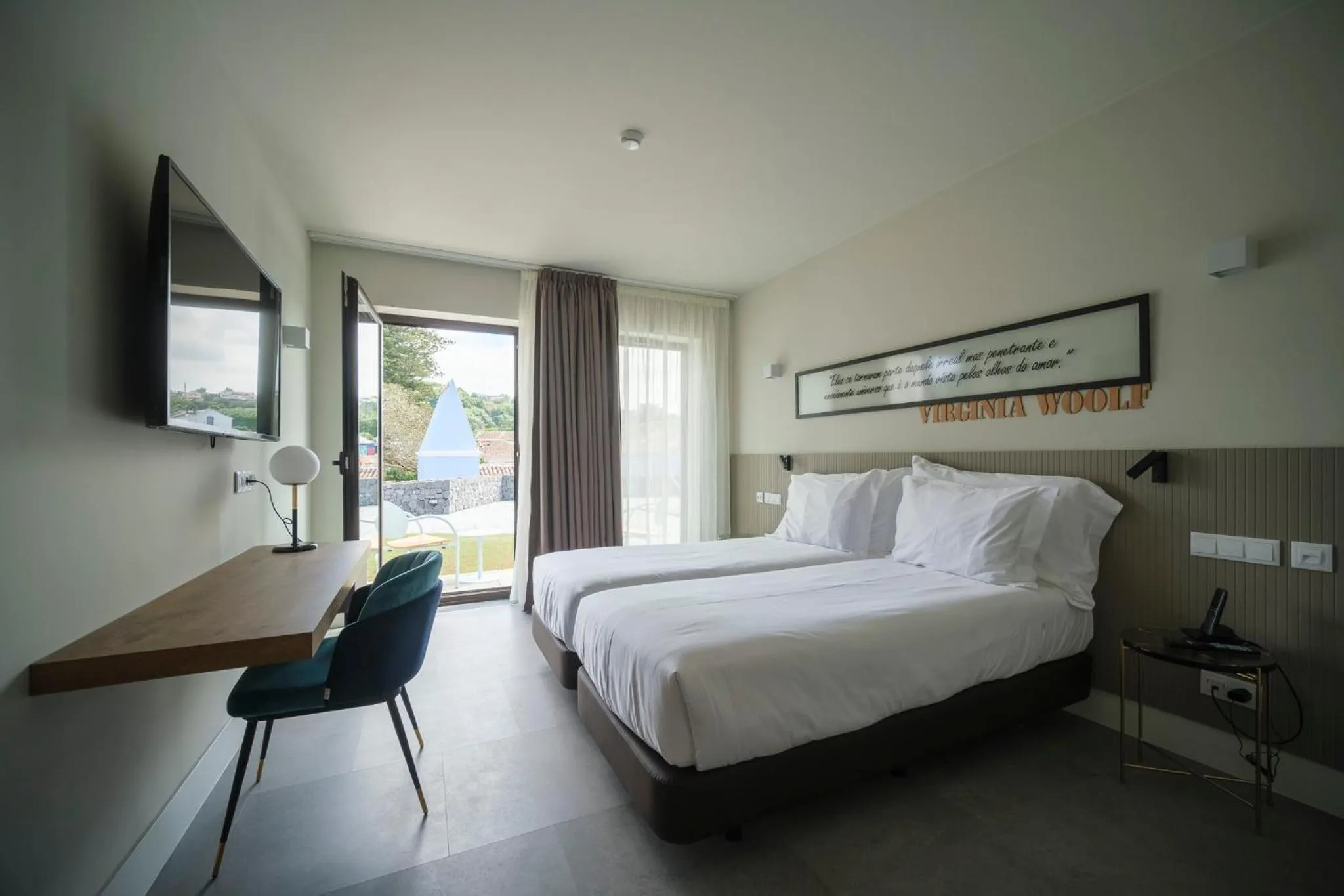 Bed in Azores Book Hotel