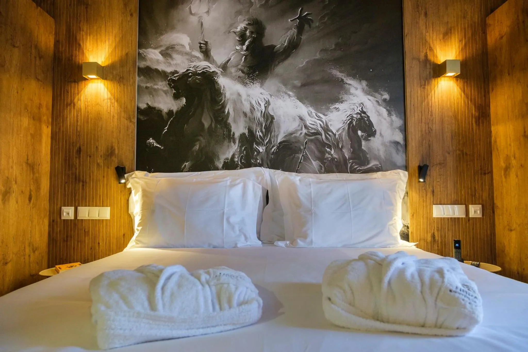 Bedroom, Bed in Azores Book Hotel