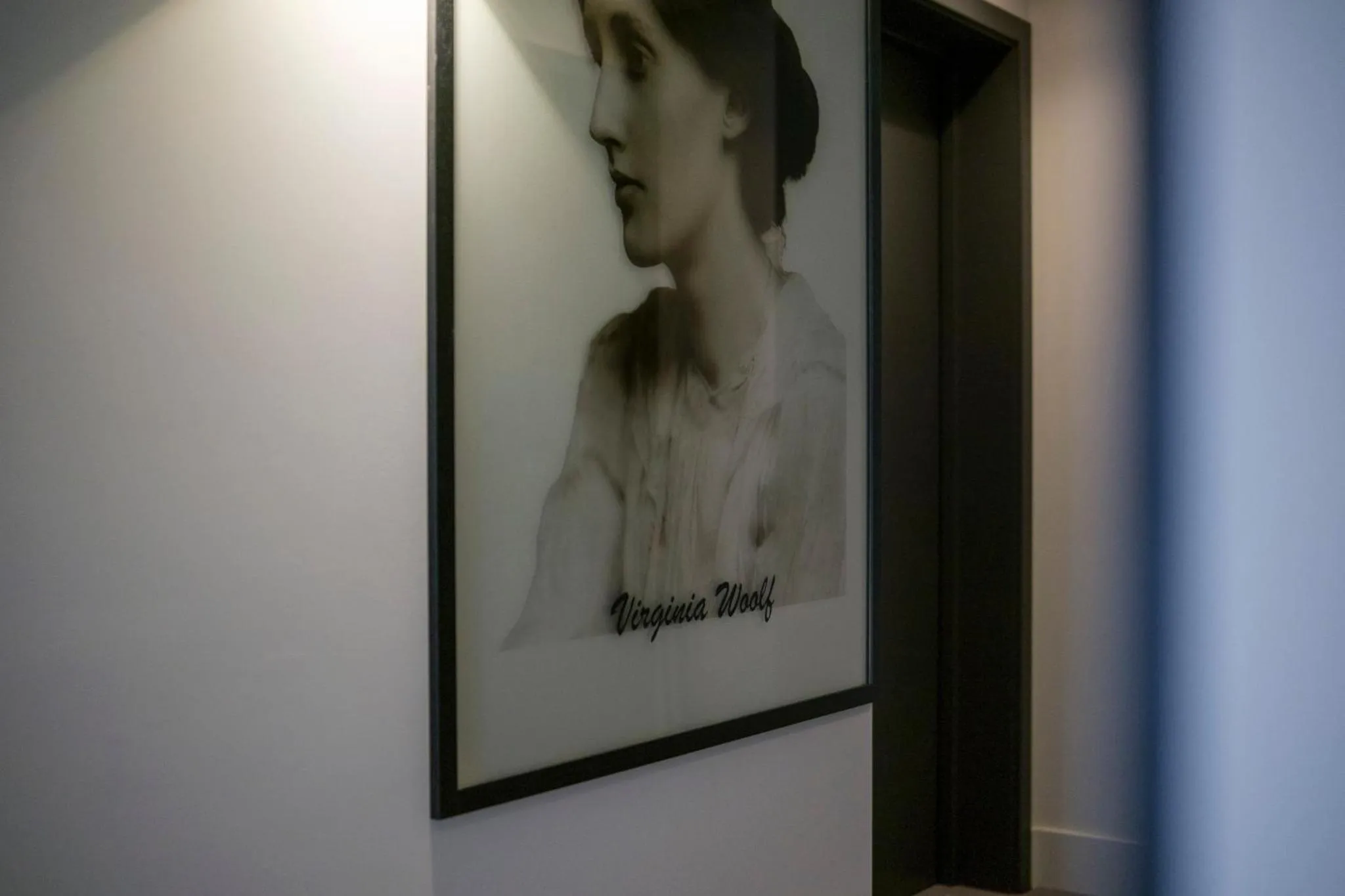 Decorative detail in Azores Book Hotel