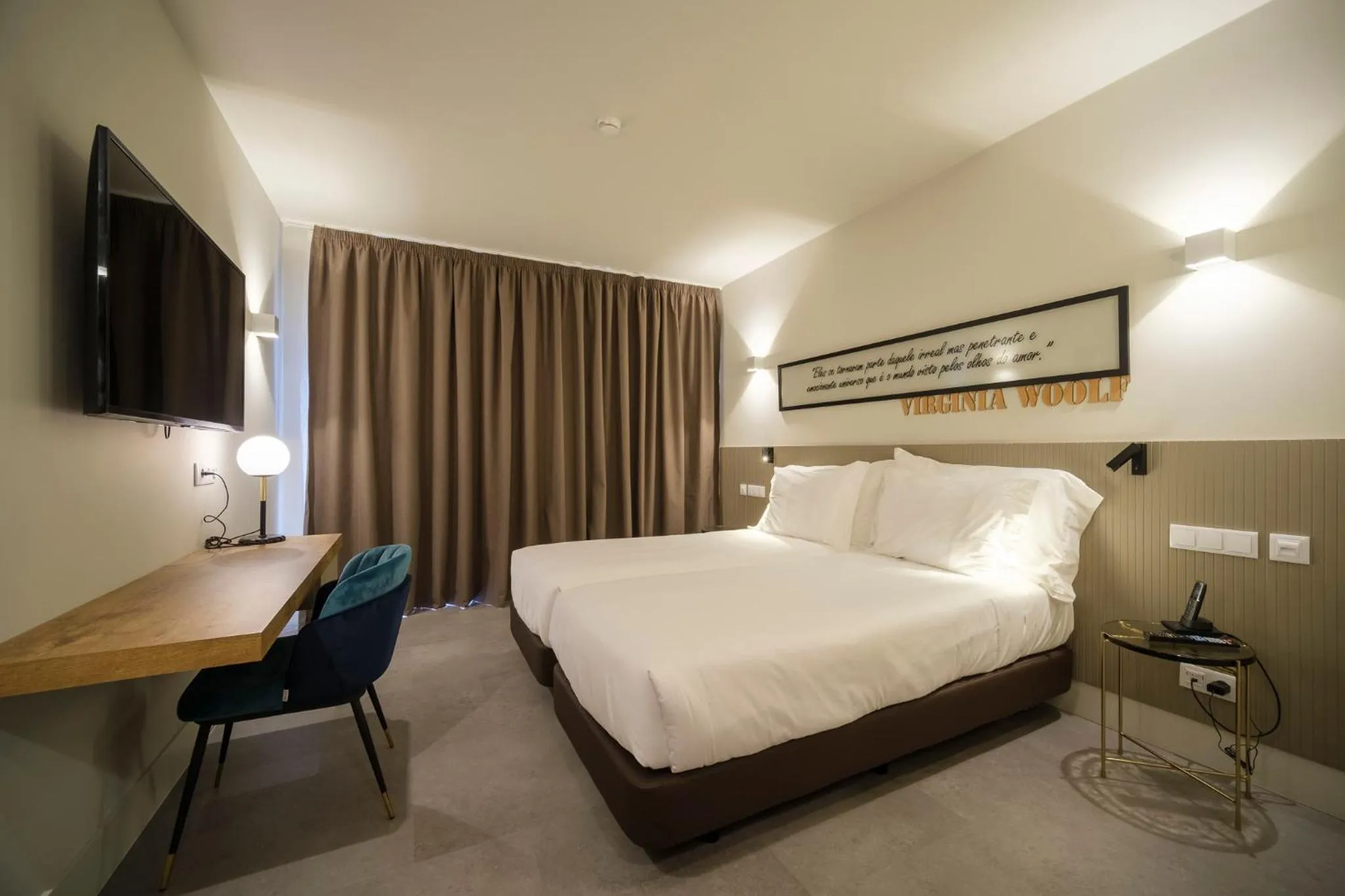 Bedroom, Bed in Azores Book Hotel