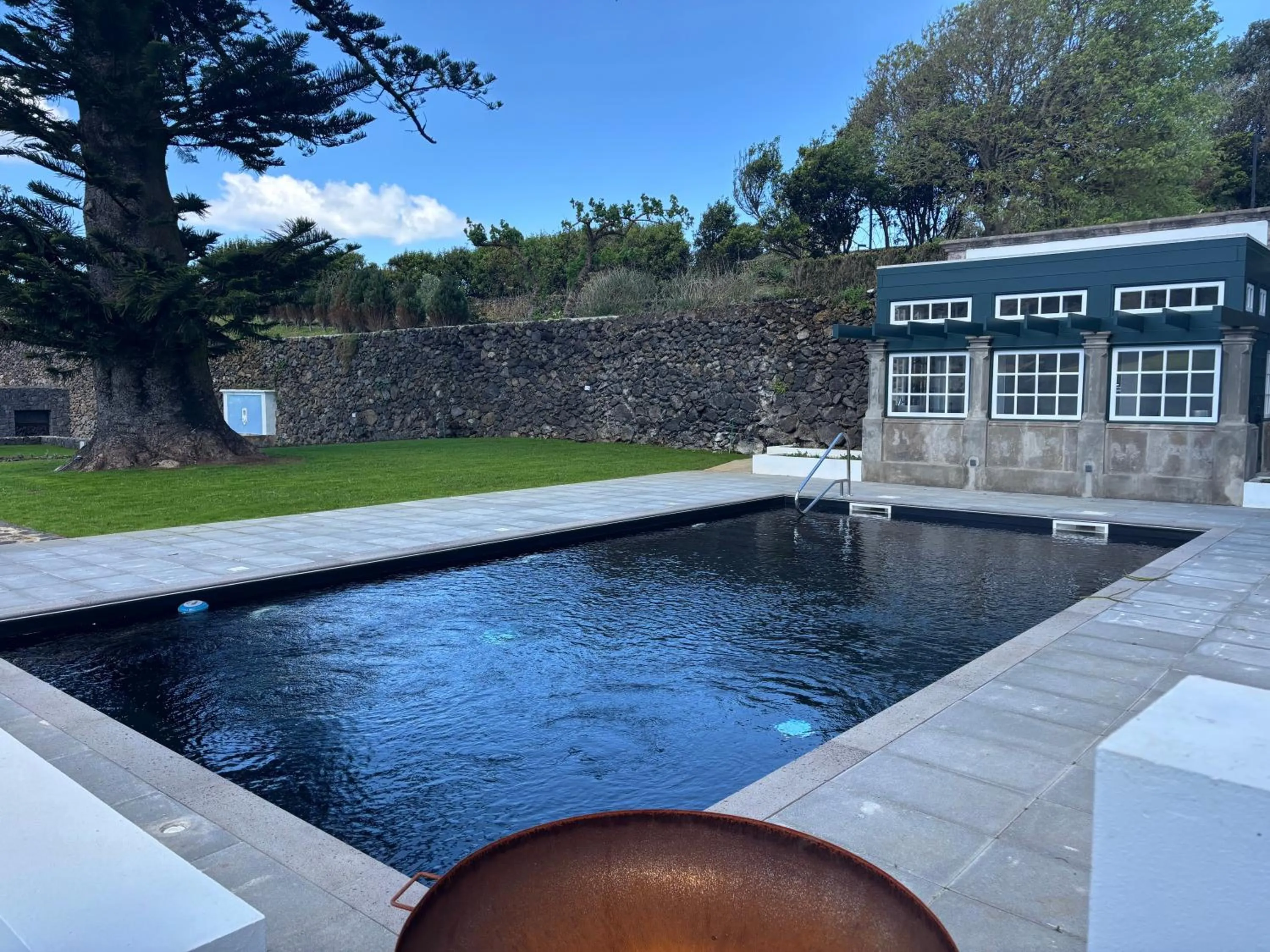 Swimming pool in Azores Book Hotel