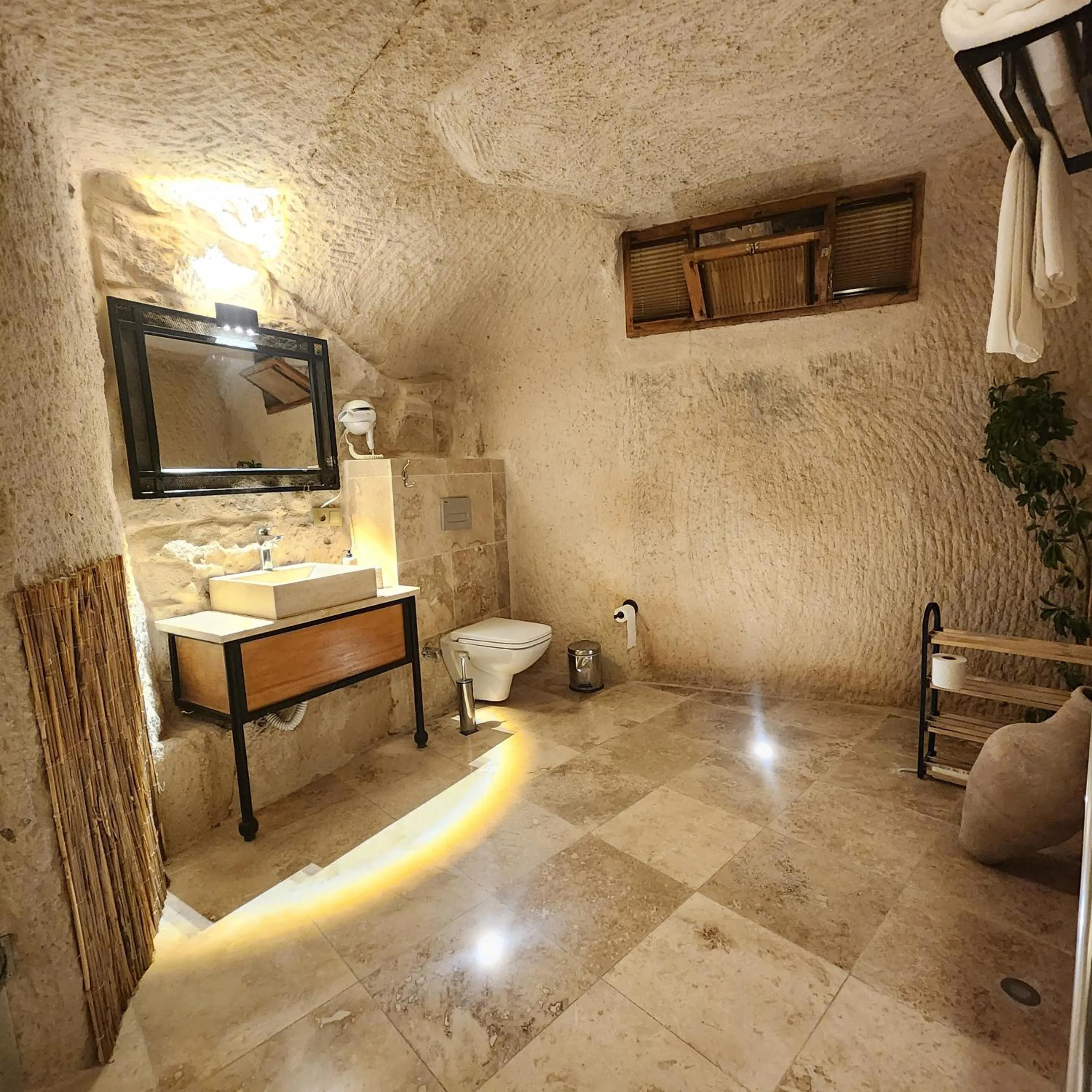 Bathroom in Memories Cave House Adults Only Plus 12