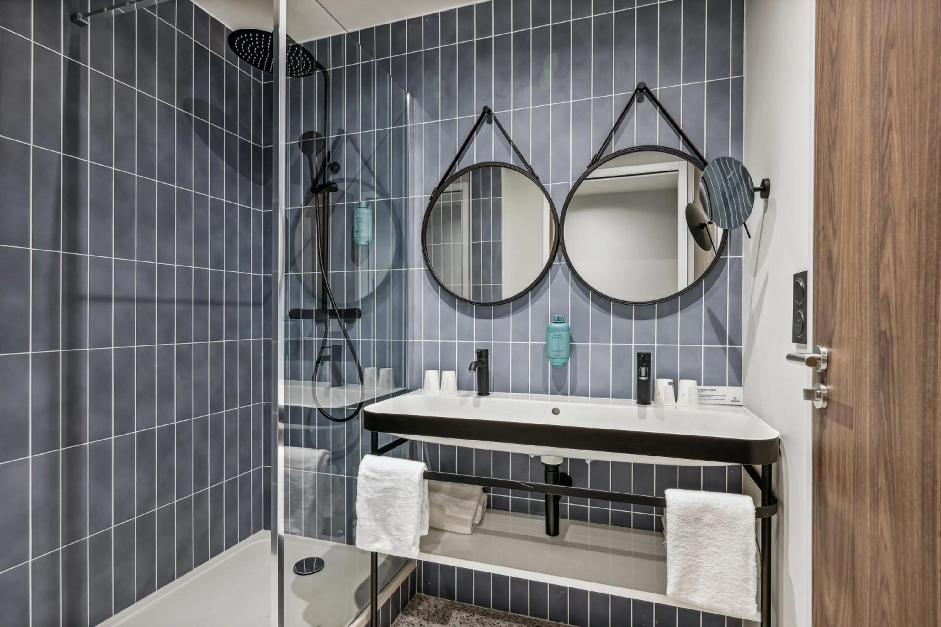 Bathroom in Hôtel AKENA Serris - Val d'Europe