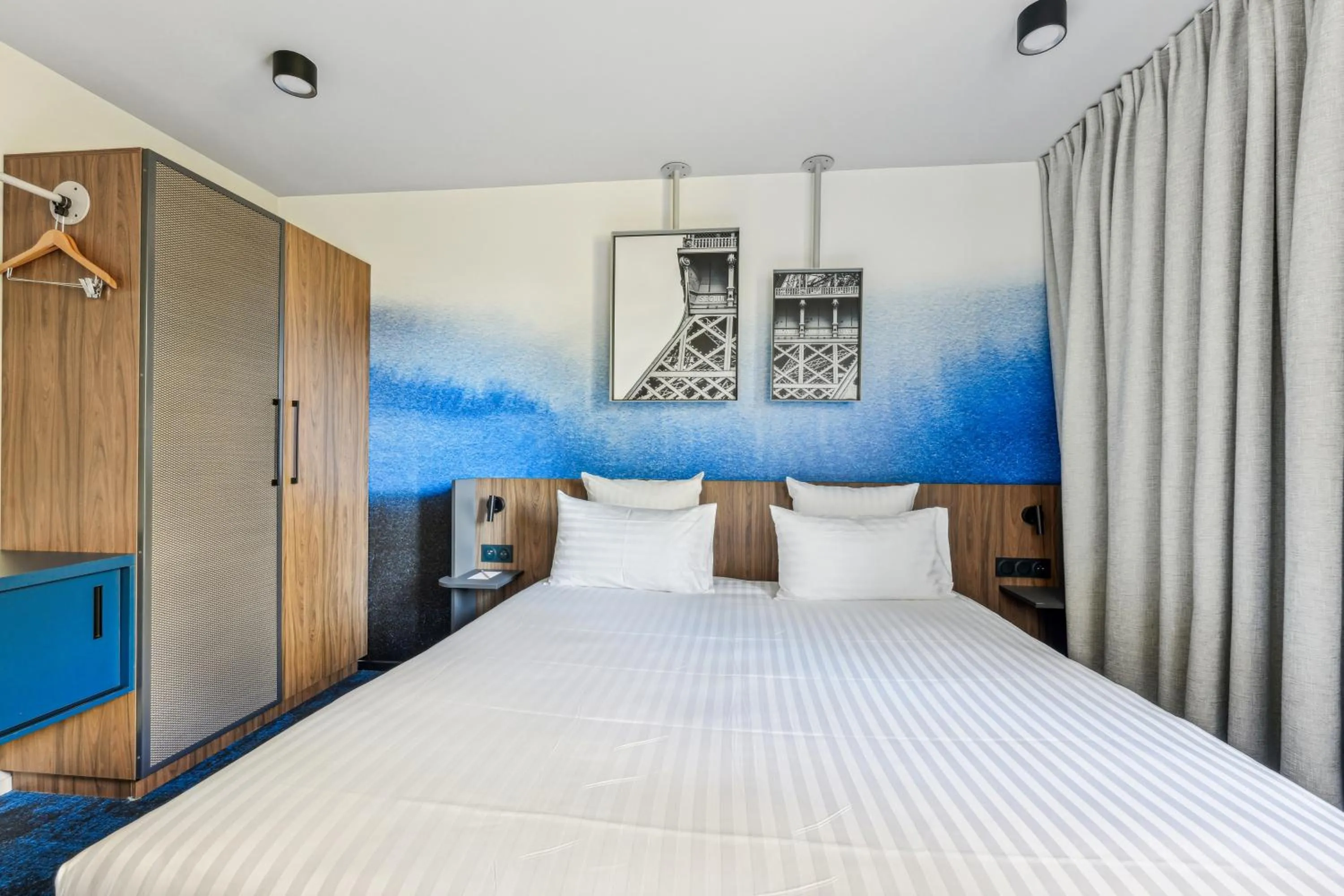 Photo of the whole room, Bed in Hôtel AKENA Serris - Val d'Europe