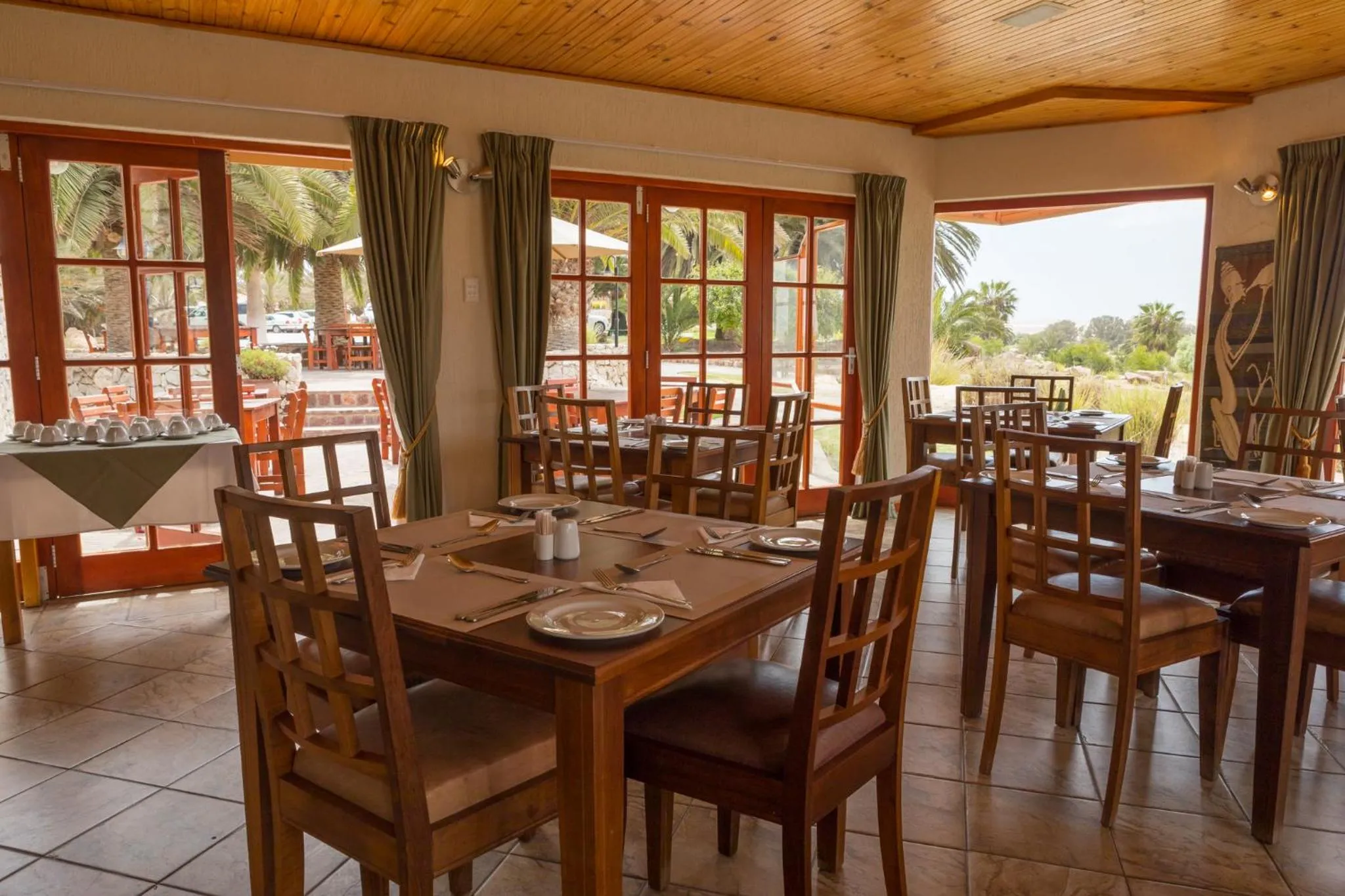 Breakfast in Rössmund Lodge