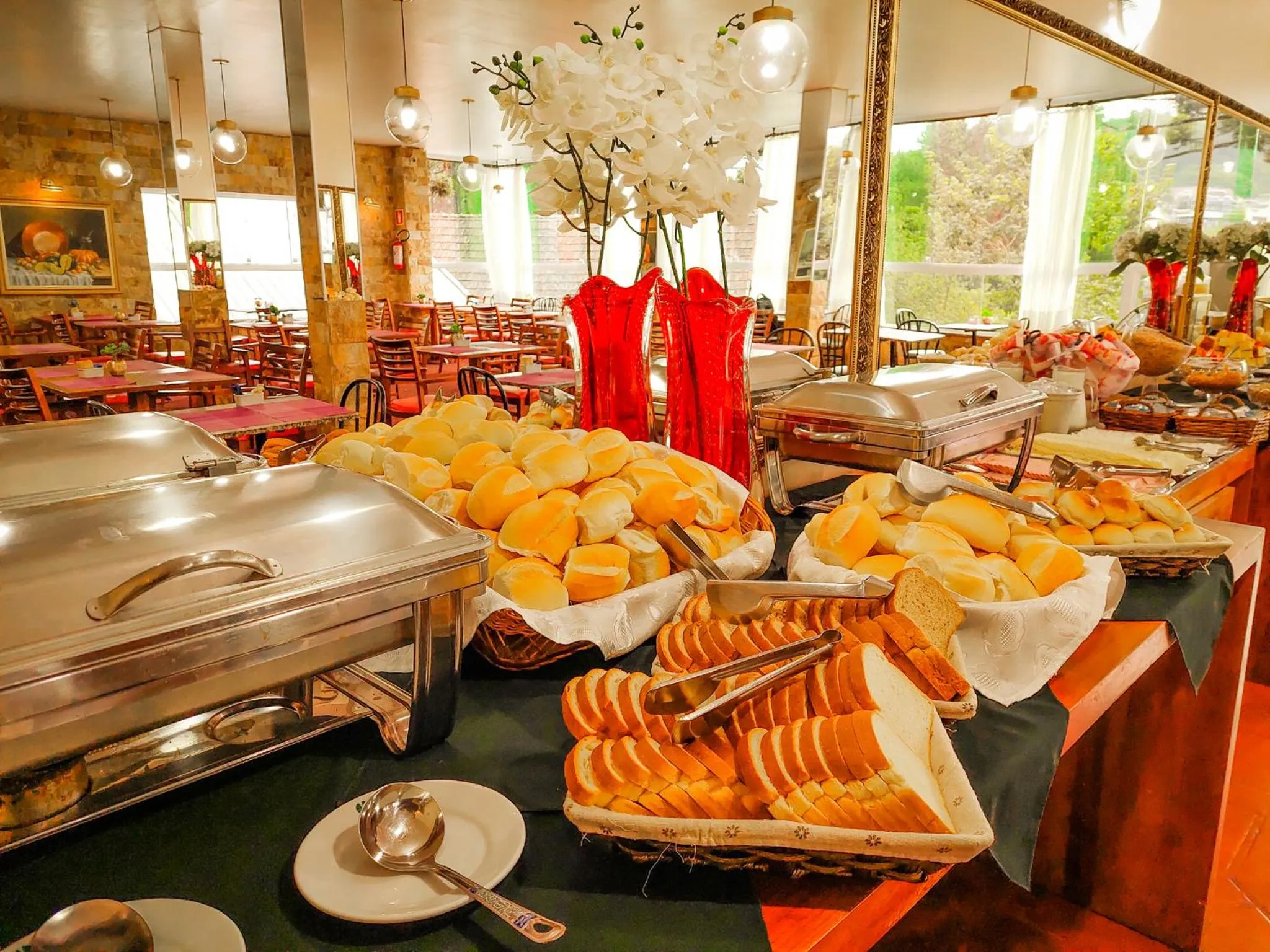 Breakfast in Hotel Fazenda Golden Park Campos do Jordão