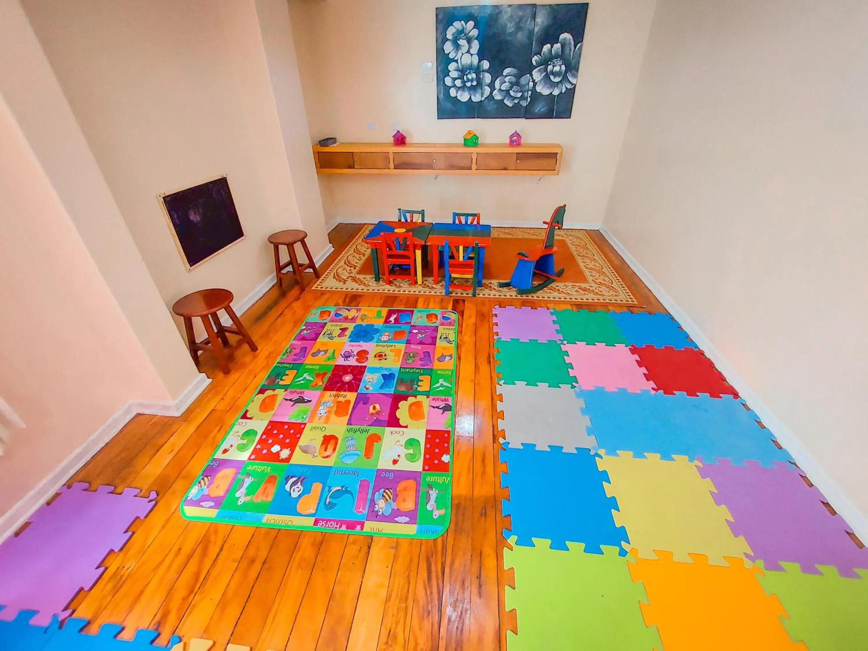 Children play ground in Hotel Fazenda Golden Park Campos do Jordão