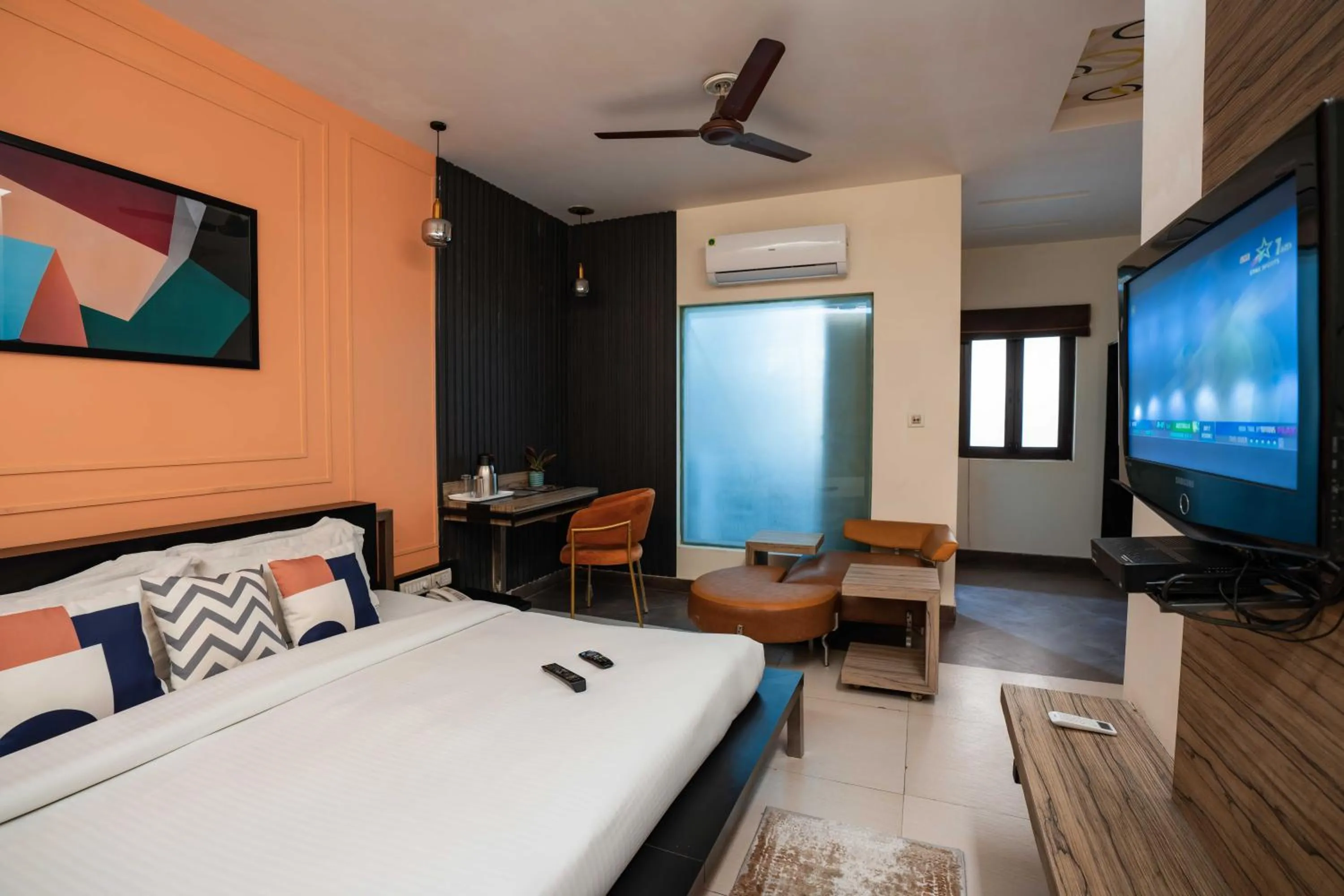 Living room, Bed in Zostel Delhi