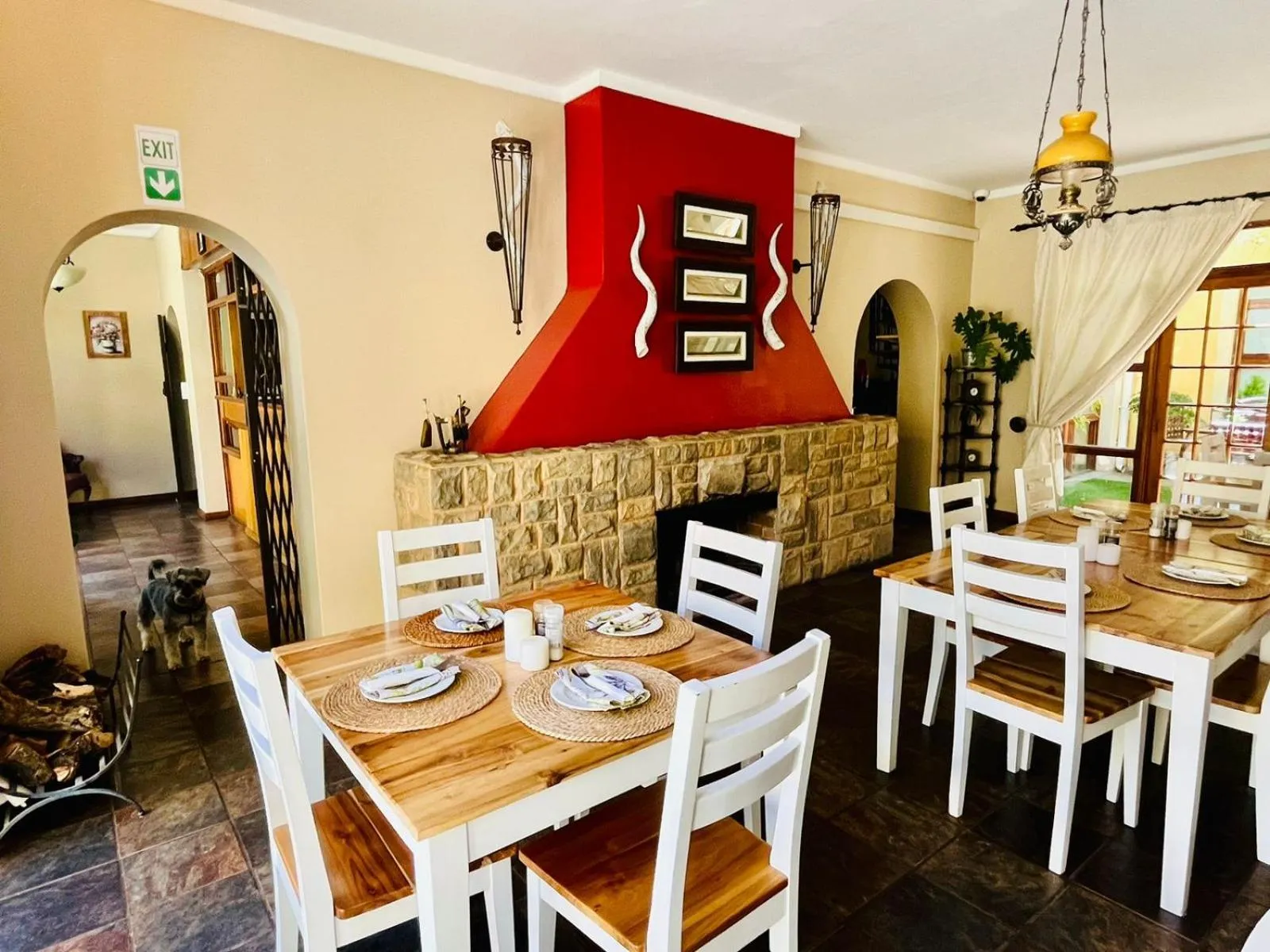 Restaurant/places to eat in 17 on Bird Guest House