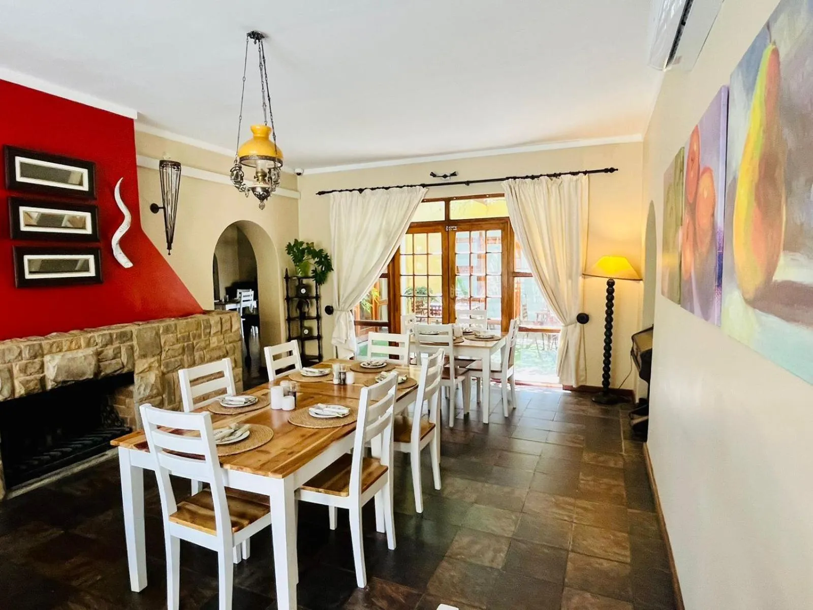 Restaurant/places to eat in 17 on Bird Guest House