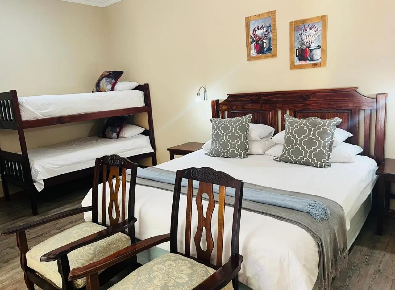 Bedroom, Bed in 17 on Bird Guest House