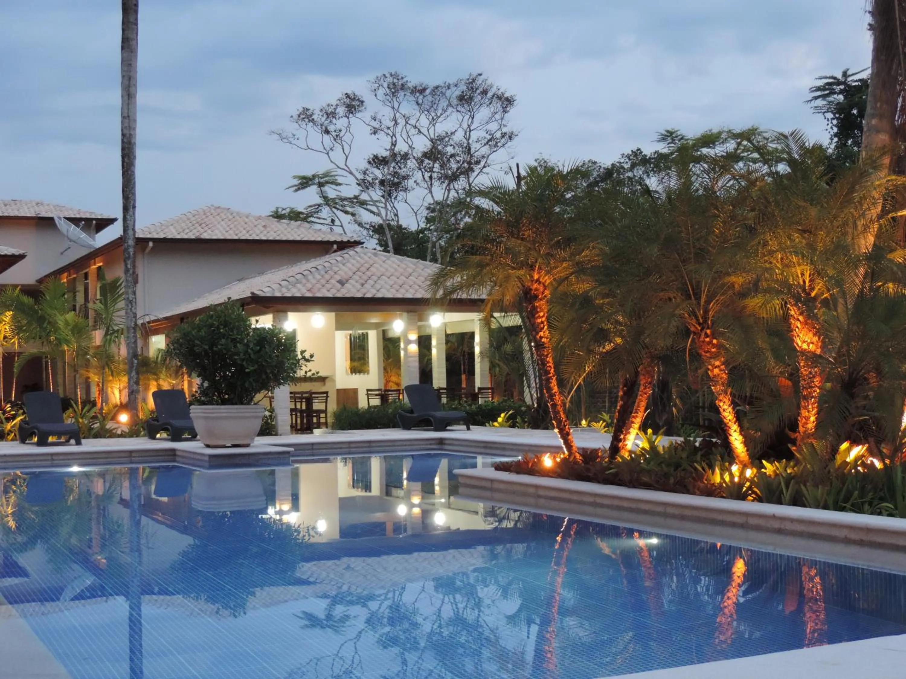 Swimming pool in Pousada Recanto Jota Ge