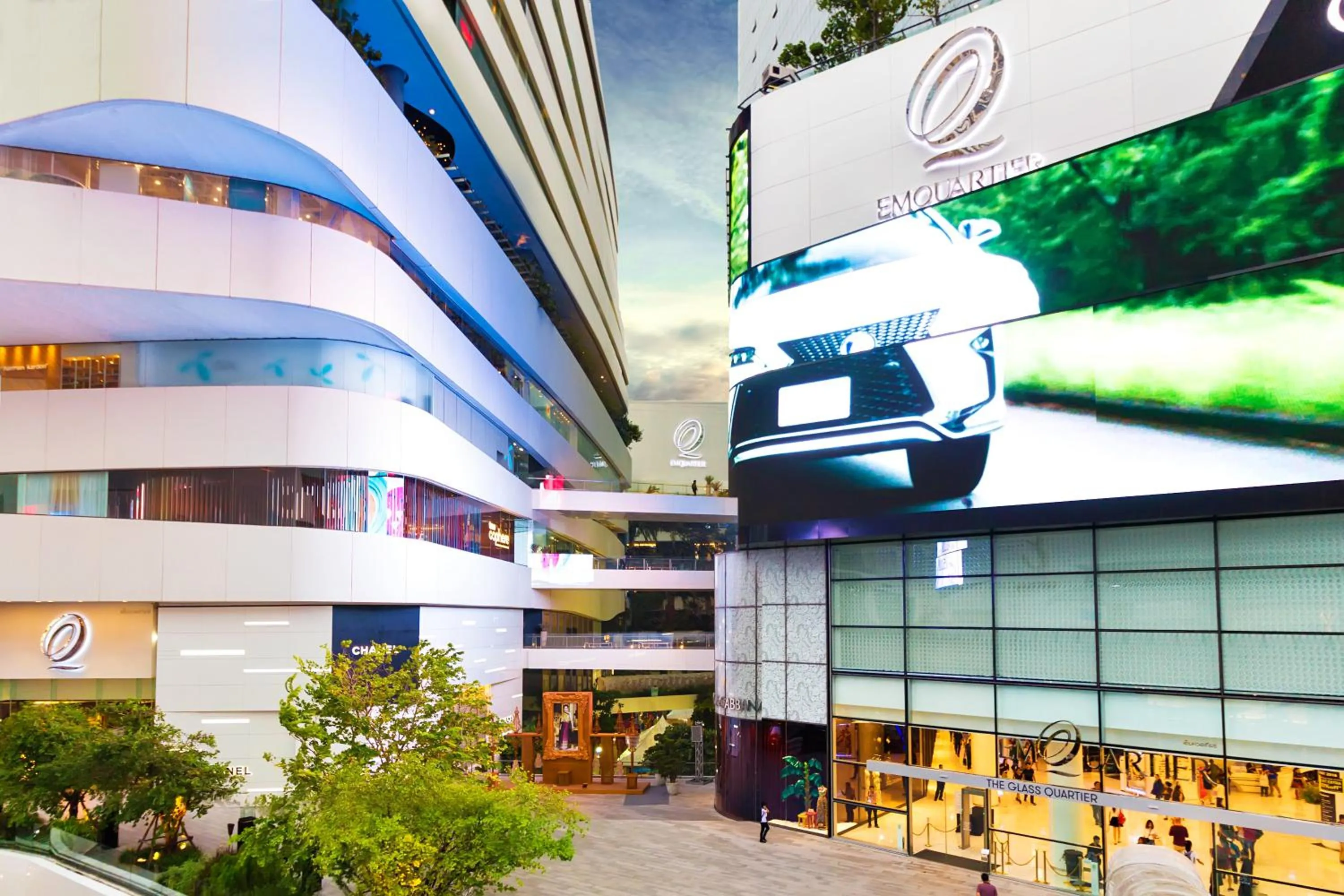 Area and facilities in Holiday Inn Express Bangkok Sukhumvit 11 by IHG