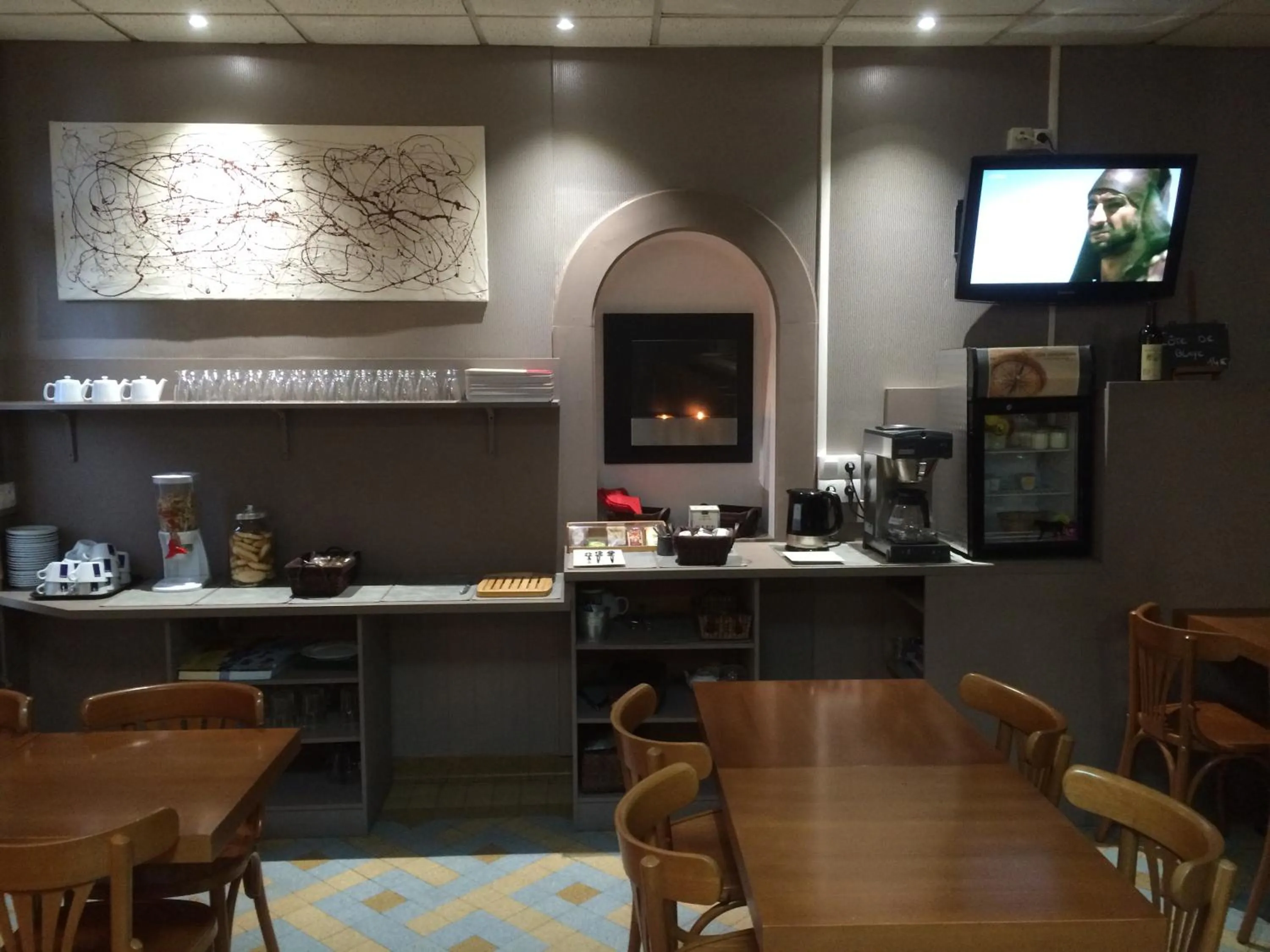 Lounge or bar in Hotel Les Voyageurs