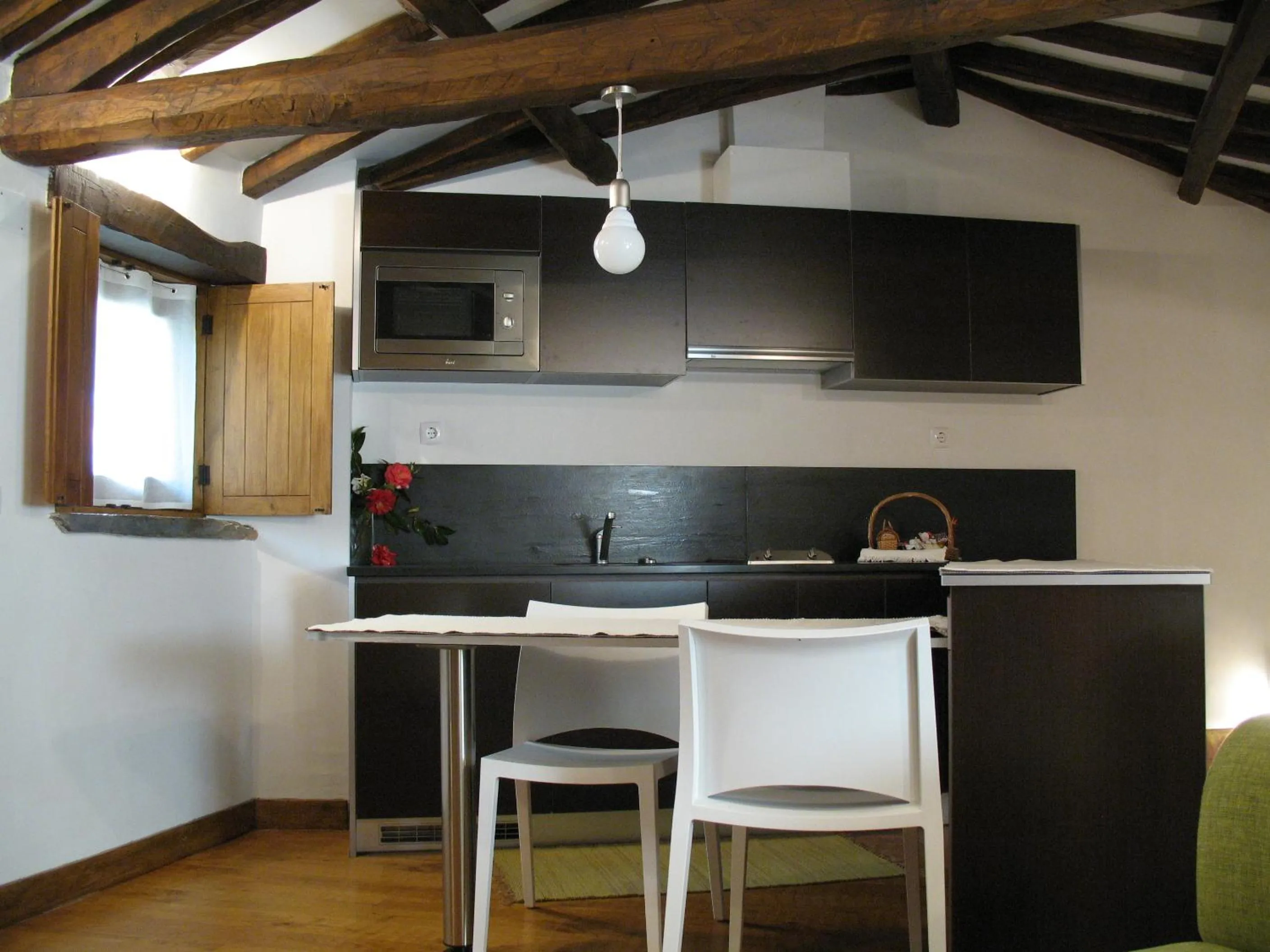 Kitchen or kitchenette in Casa do Neveiro