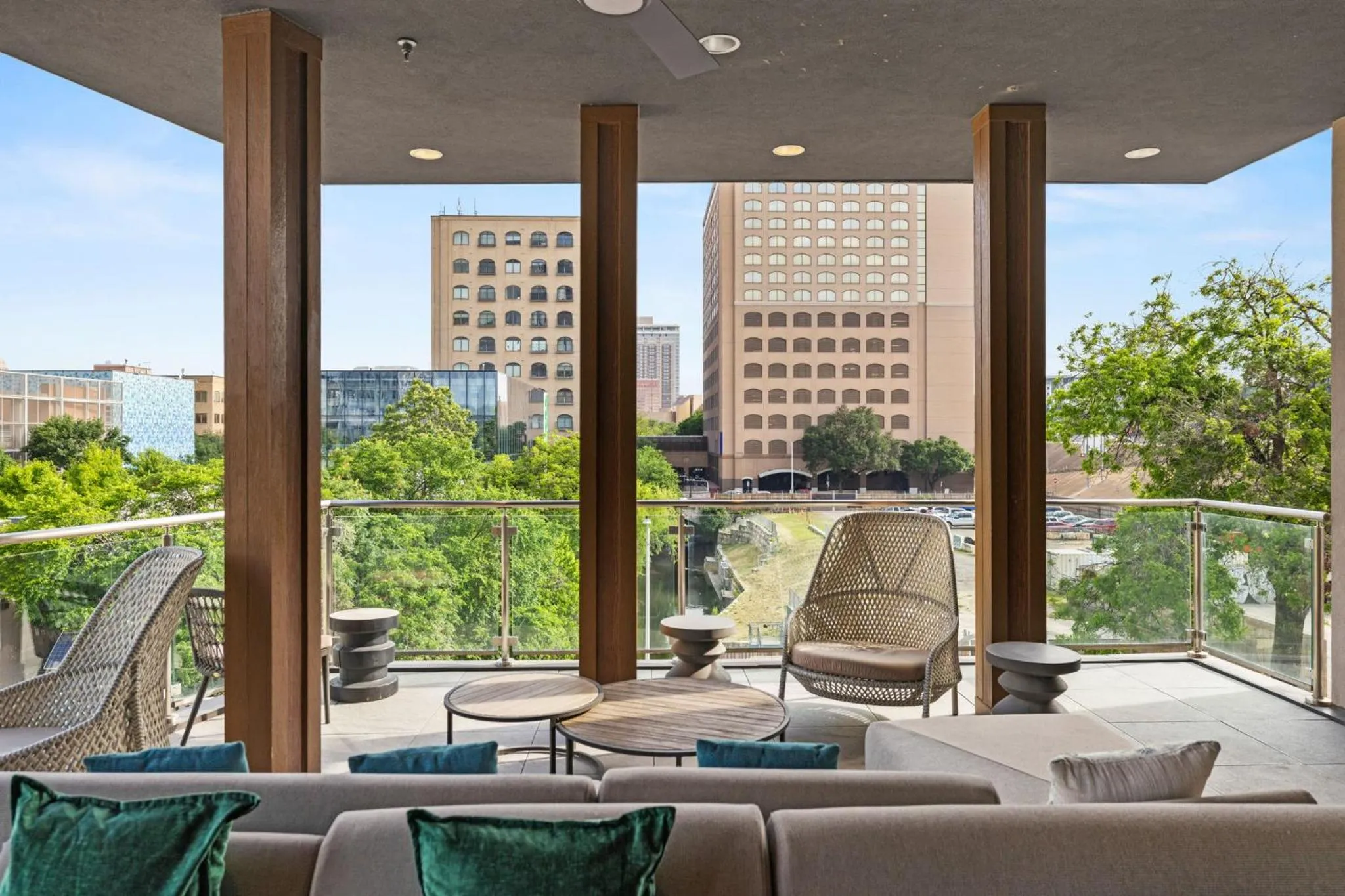 Patio in Placemakr Downtown Austin