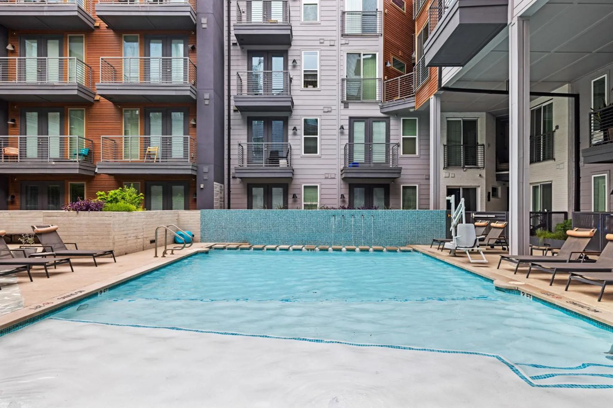 Swimming pool in Placemakr Downtown Austin