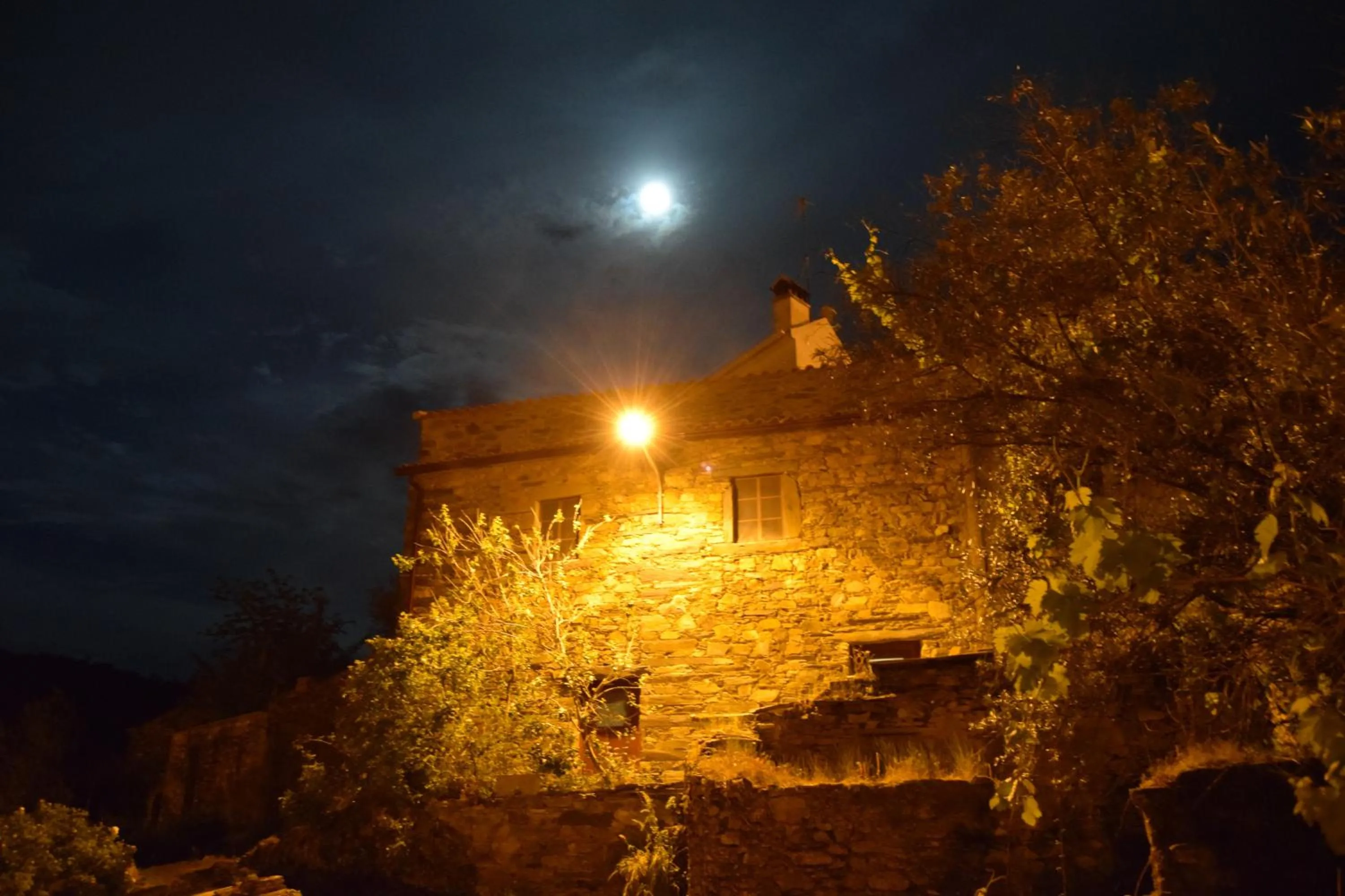 Night in Casas da Encosta