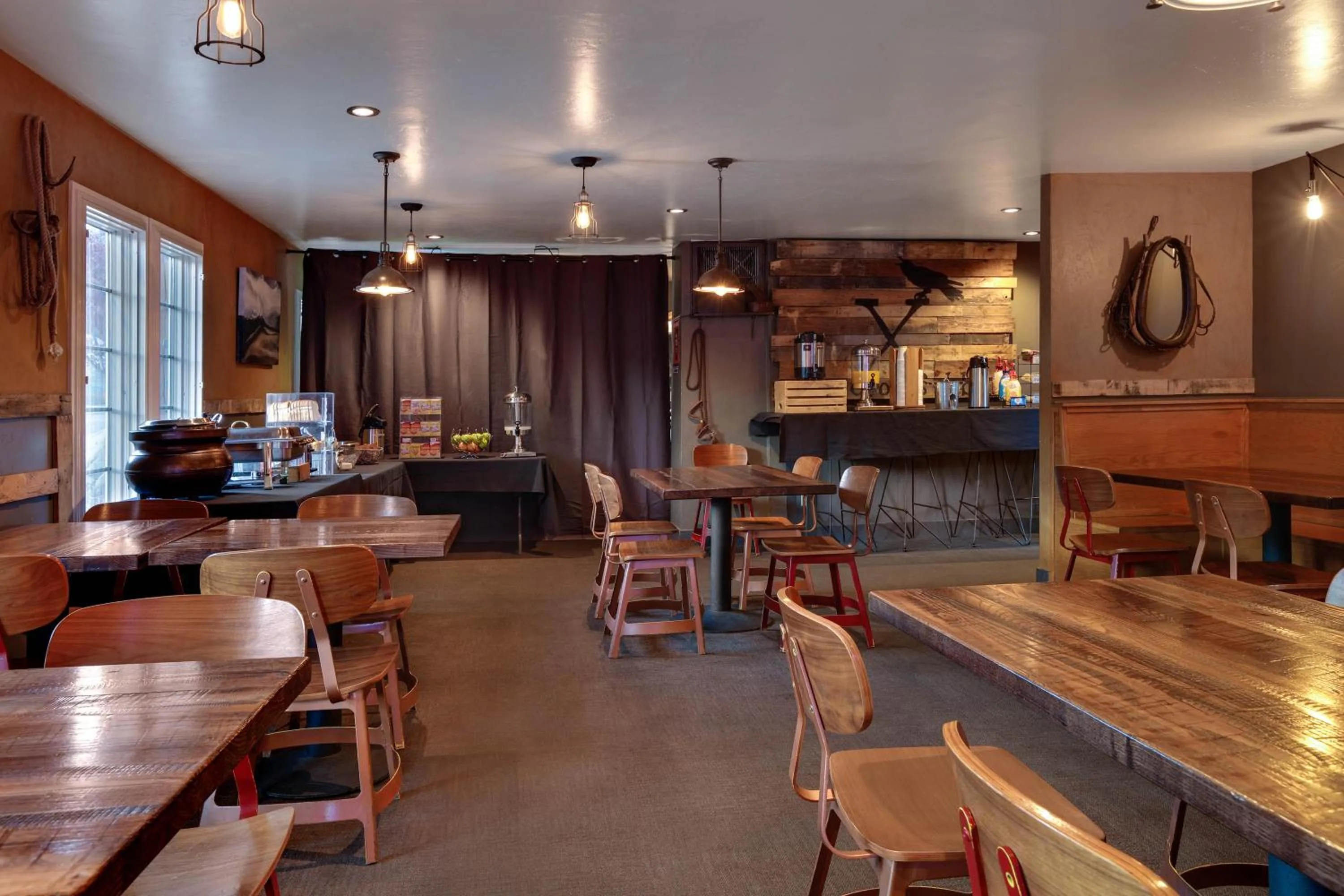 Breakfast in Inn at South Lake Tahoe