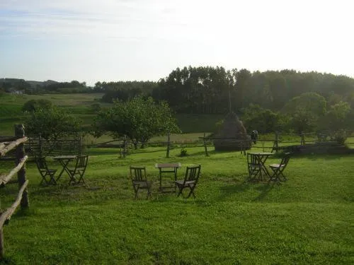 Day in Hotel Rural La Llosa de Fombona