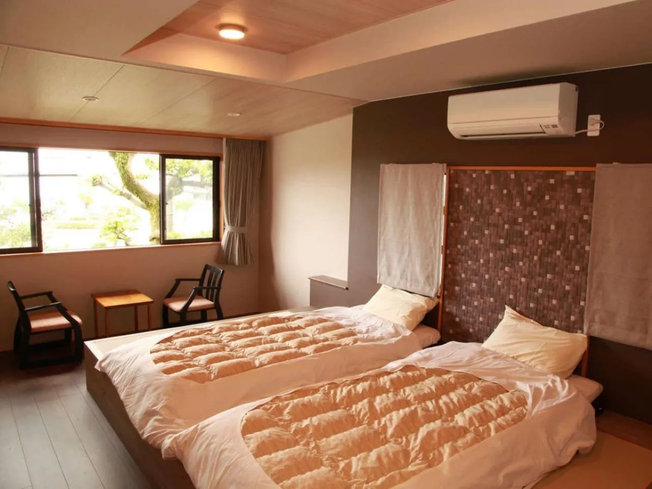 Bedroom, Bed in AtamiOnsen Nagahamaen