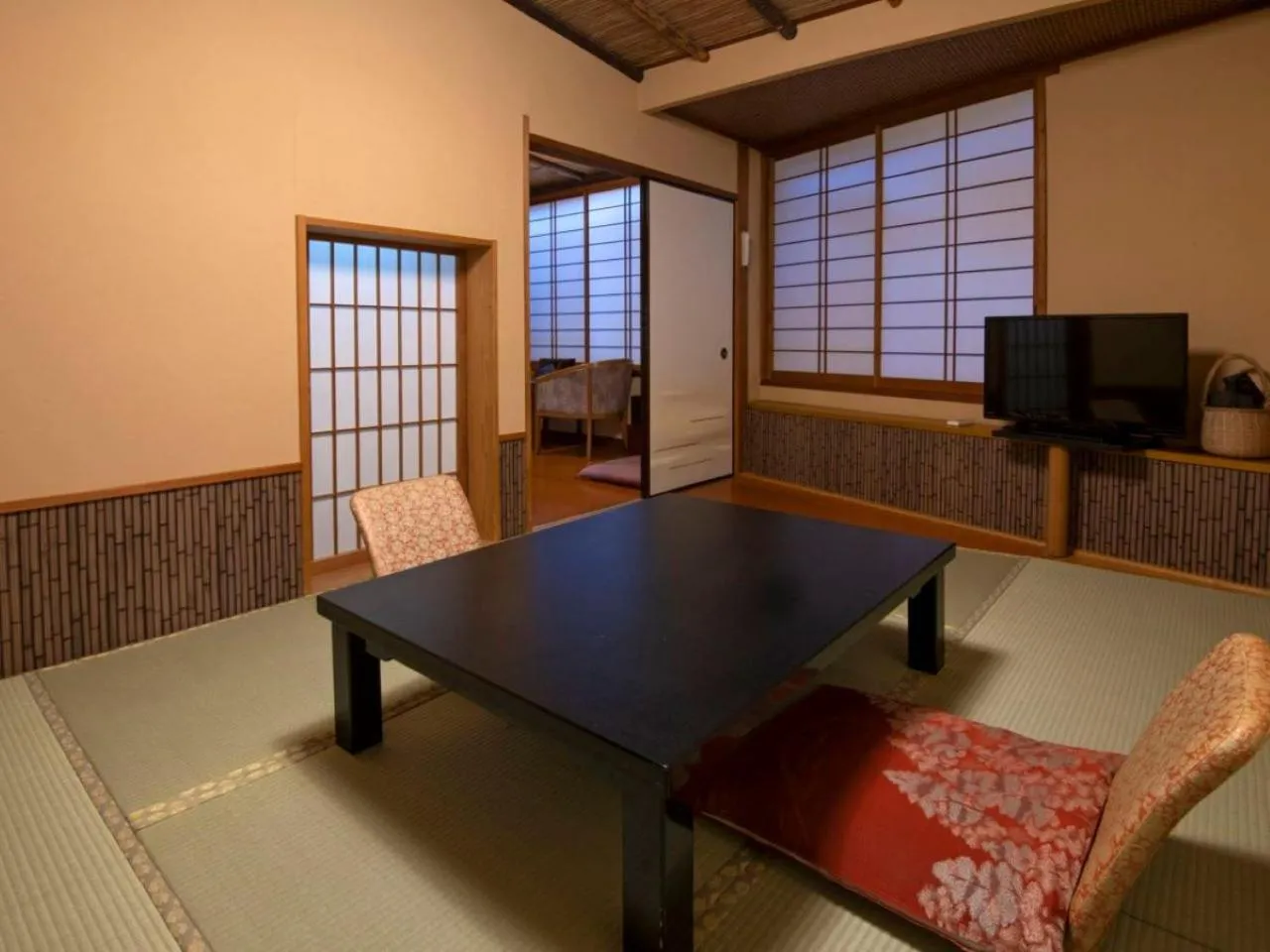 Photo of the whole room in AtamiOnsen Nagahamaen