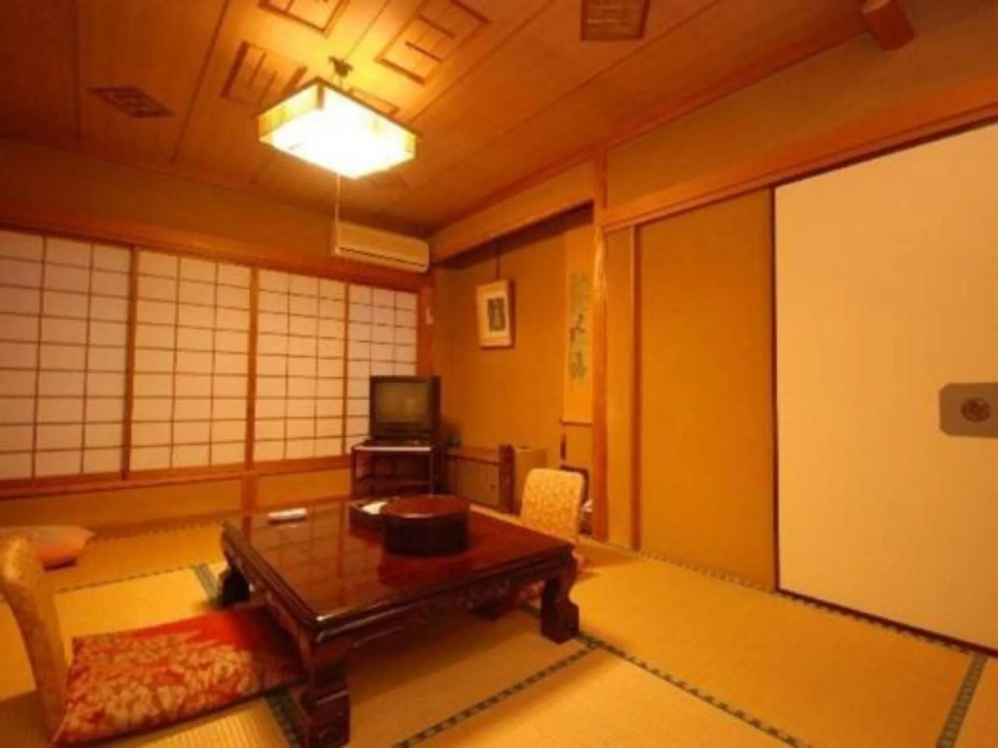 Photo of the whole room in AtamiOnsen Nagahamaen