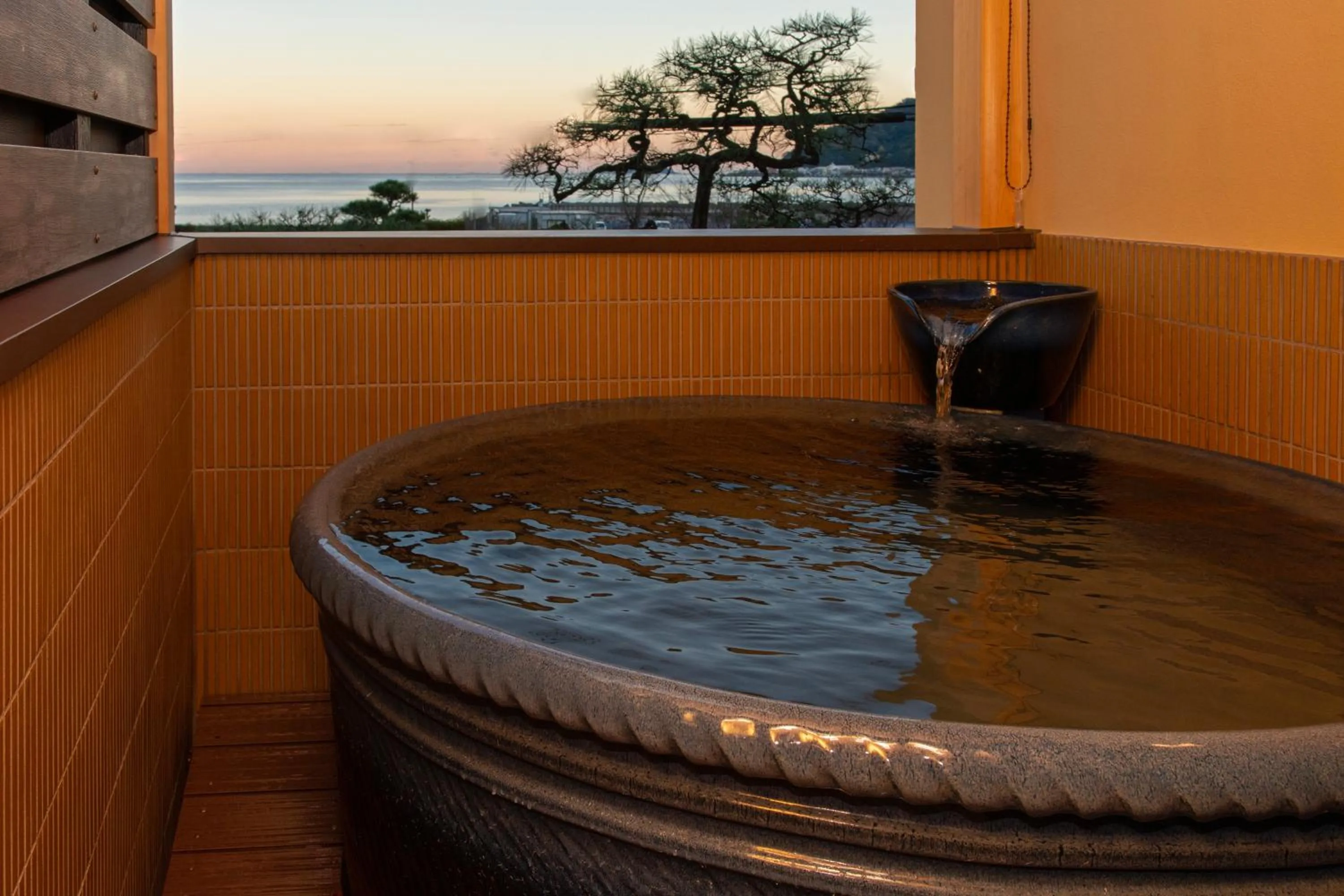 Bathroom in AtamiOnsen Nagahamaen