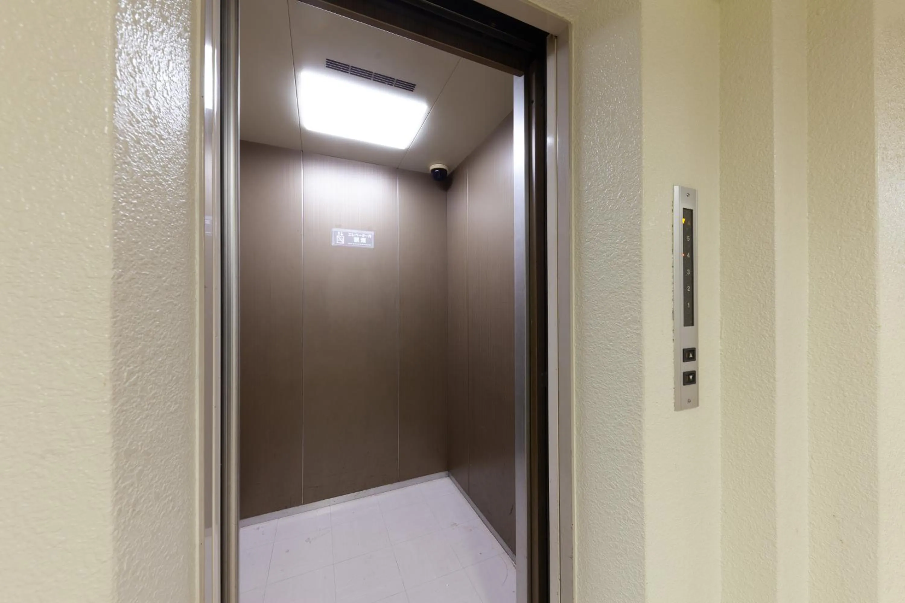 elevator in 削除依頼Elm takadanobaba