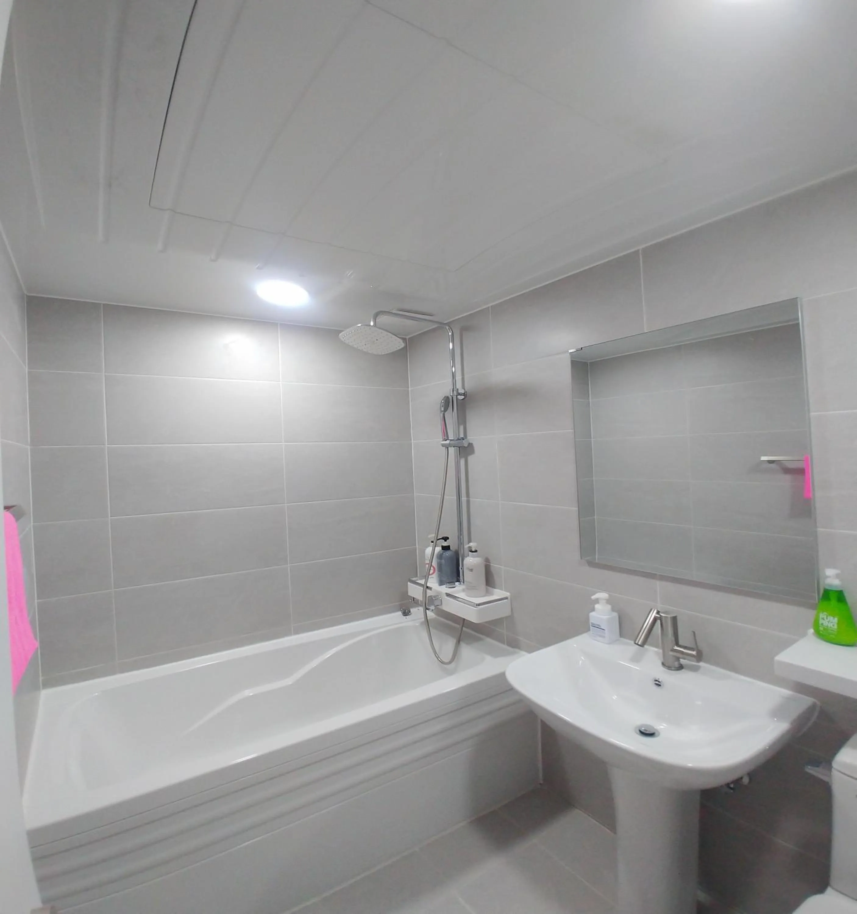 Shower in Yeoju Hightel