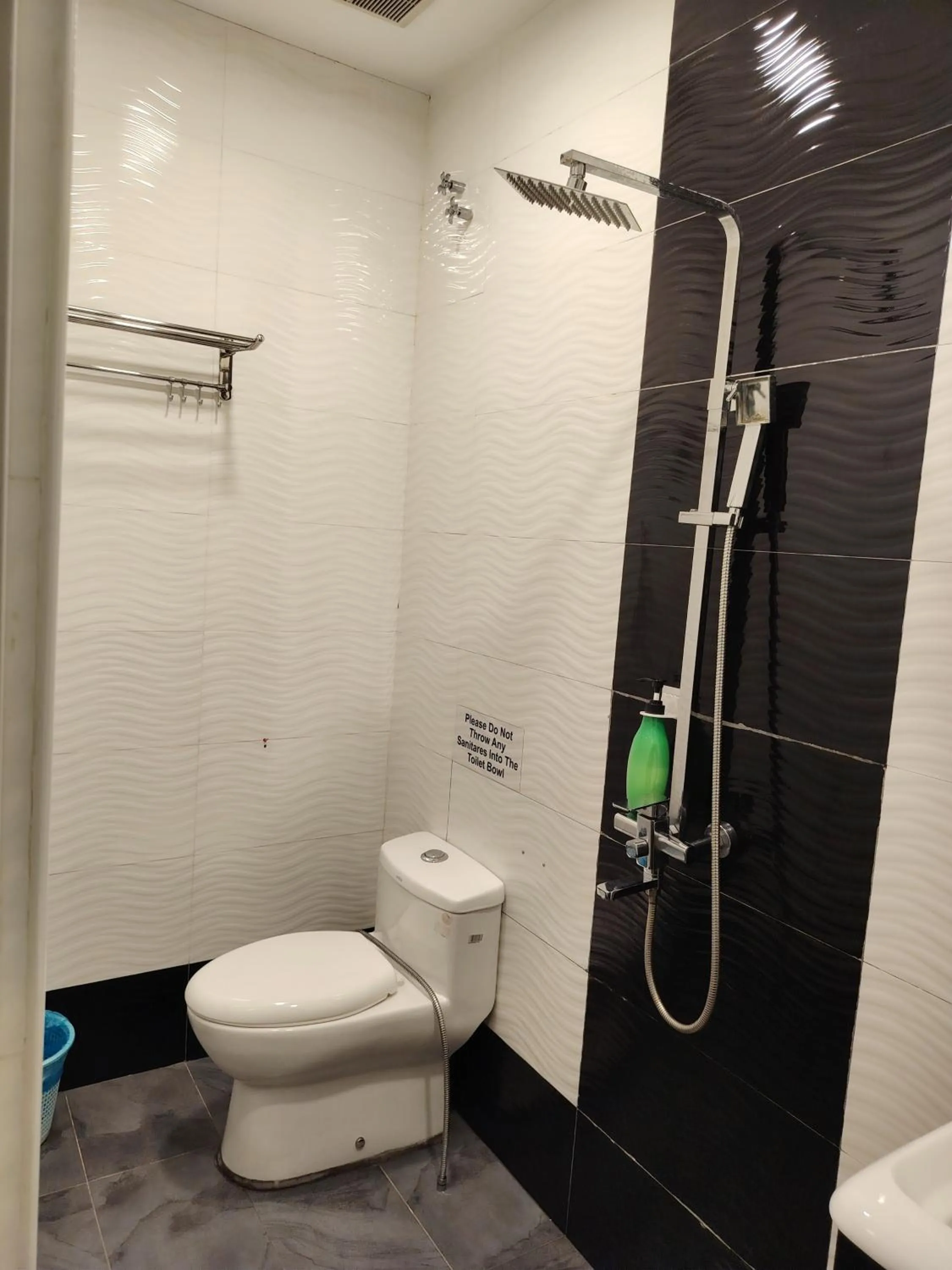 Bathroom in The Ardens Hotel - Nong Chik, Kolam Air, Johor Bahru