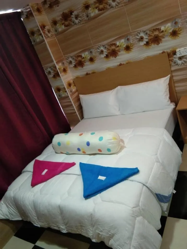 Bed in Cameron Kea Farm Hotel