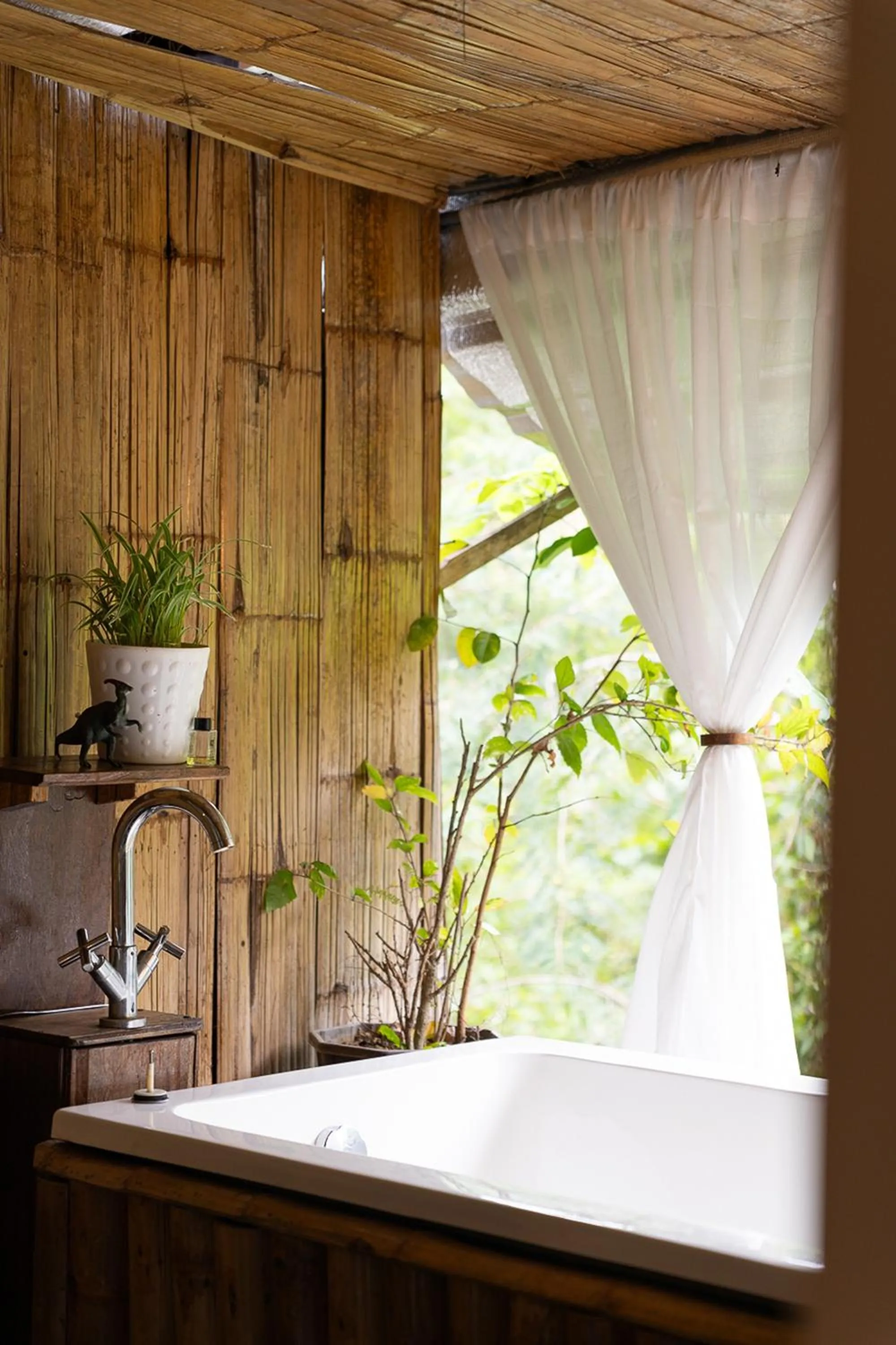 Area and facilities in Monruamsuk Homestay Cafe and Bistro