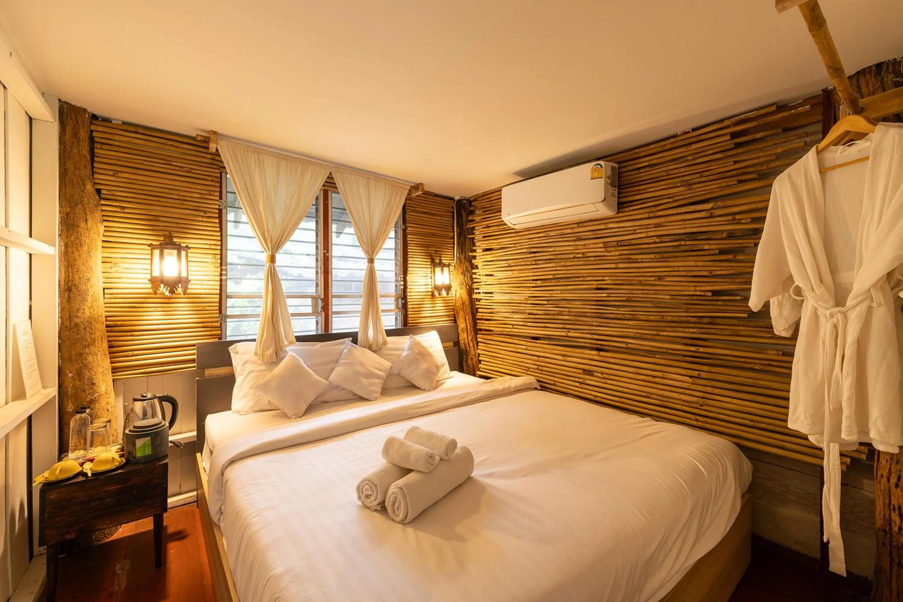 Bedroom, Bed in Monruamsuk Homestay Cafe and Bistro