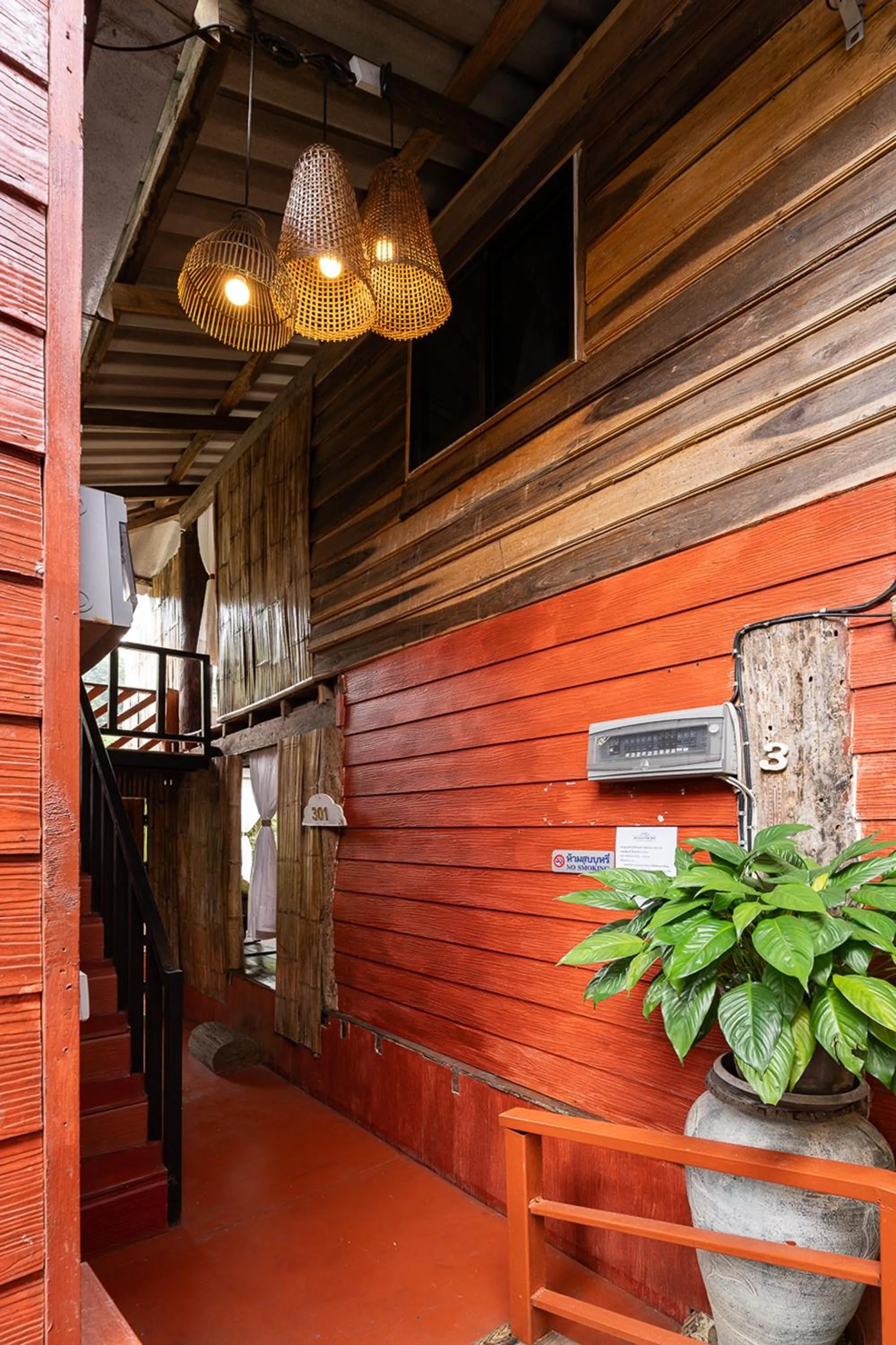 Property building in Monruamsuk Homestay Cafe and Bistro