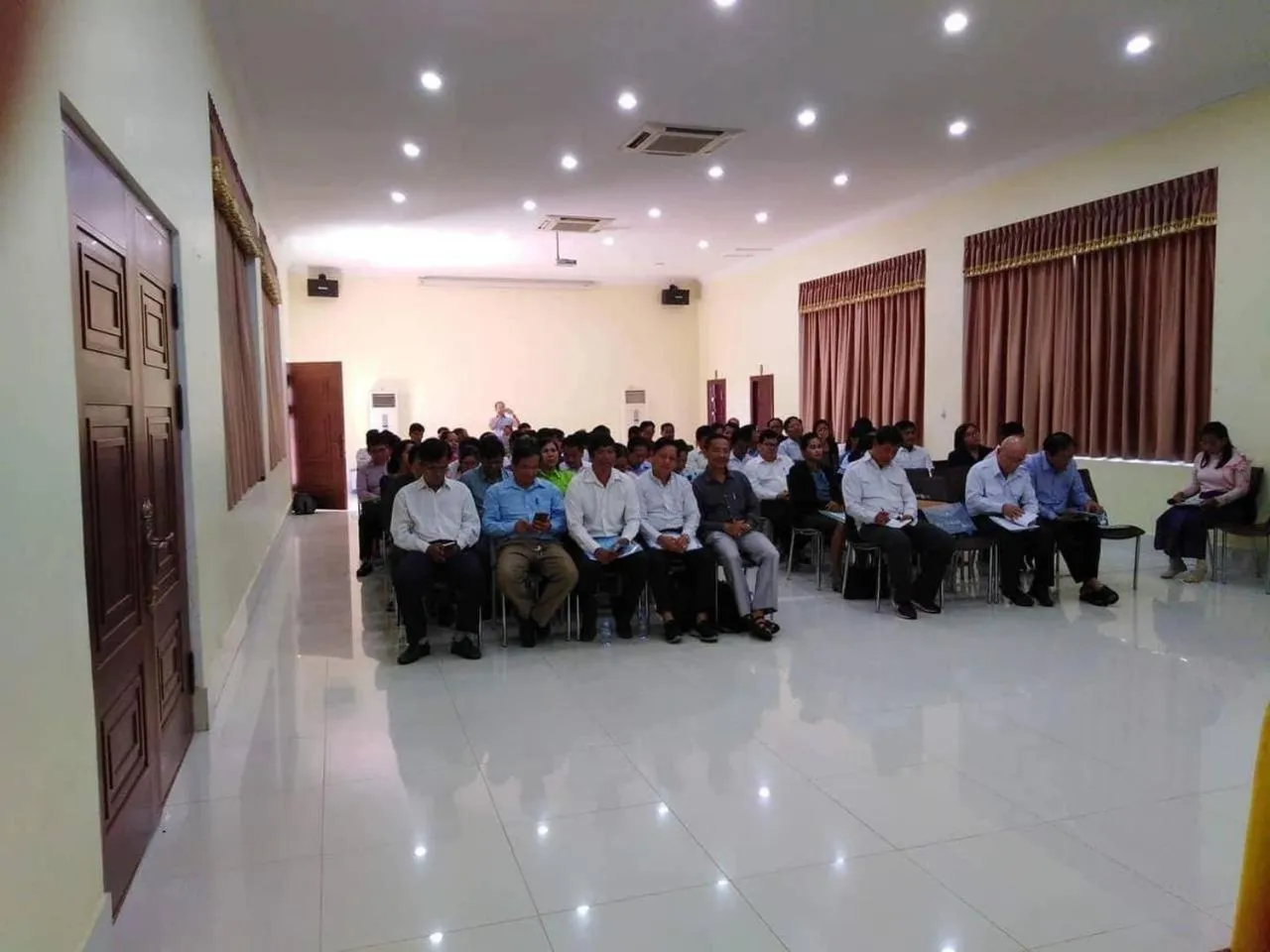Meeting/conference room in Samrongsen Hotel