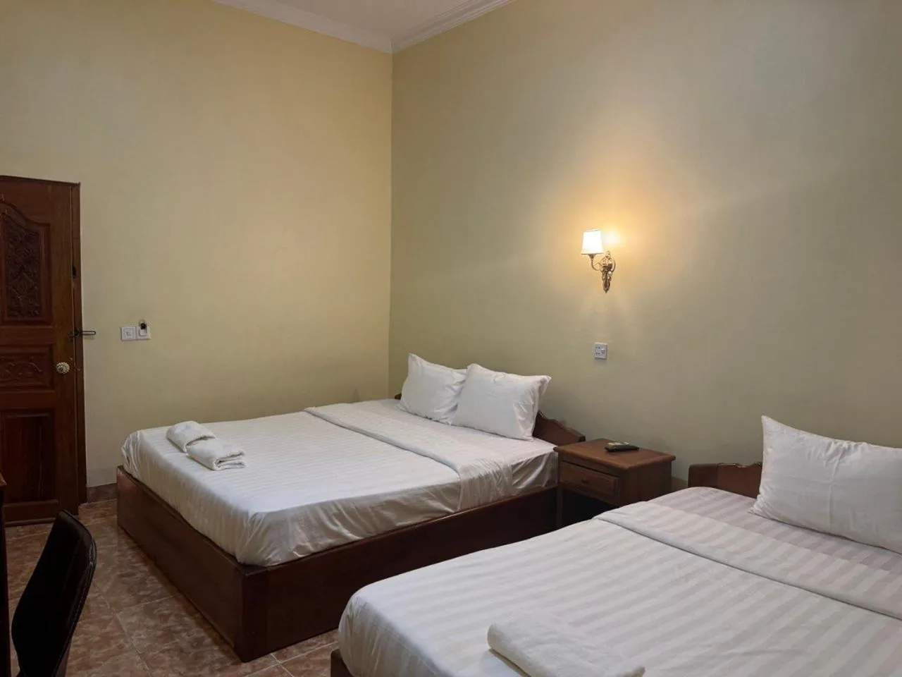 Bed in Samrongsen Hotel